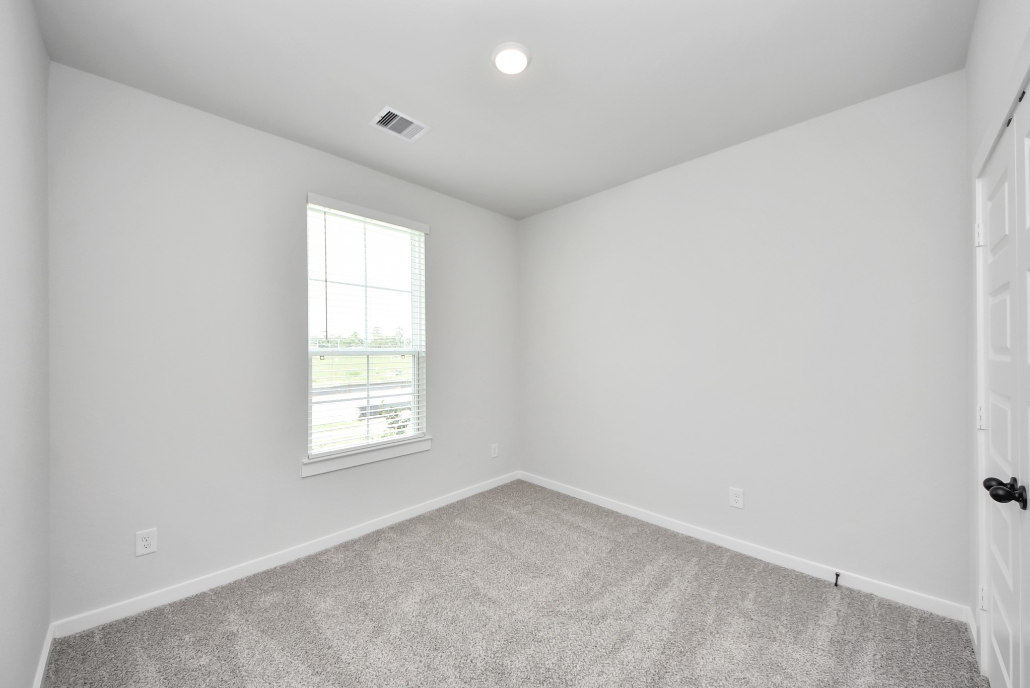 247 Southern Sound Drive Property Photo 3