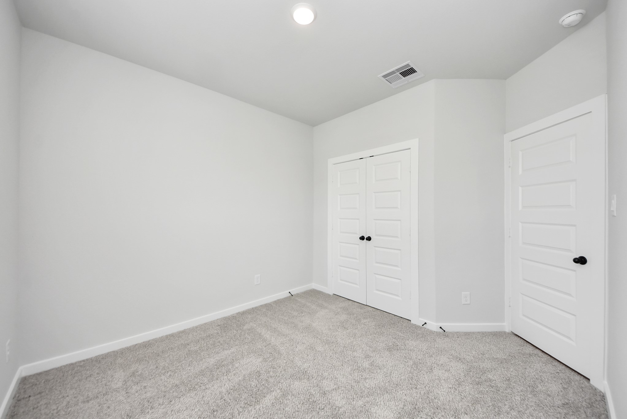 247 Southern Sound Drive Property Photo 4