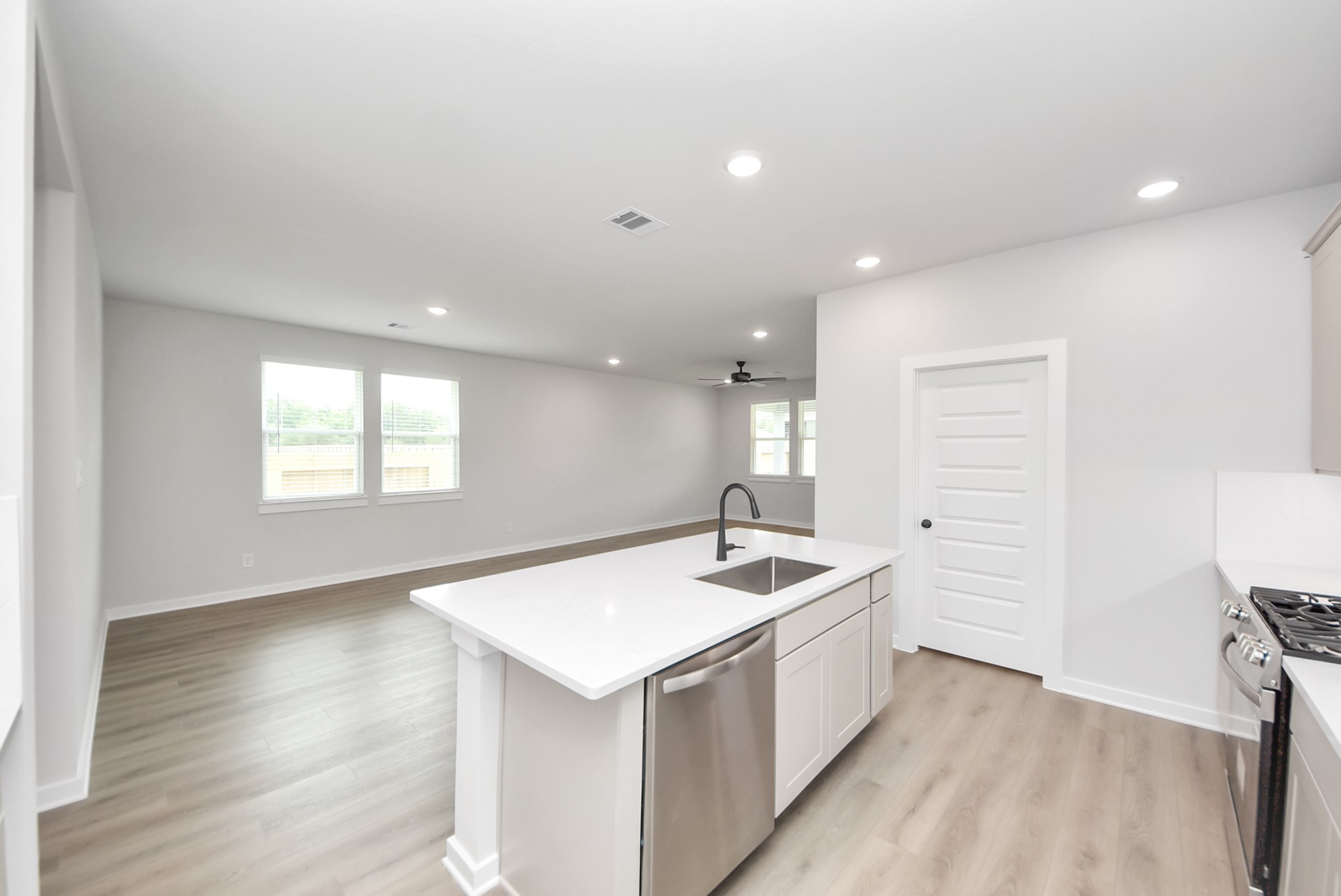 247 Southern Sound Drive Property Photo 16
