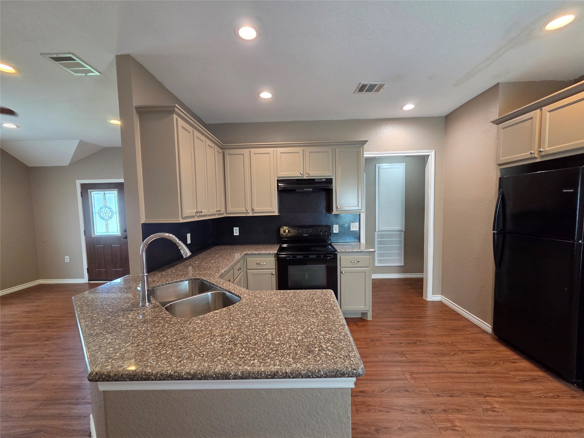 438 Spence Lane Property Photo 10