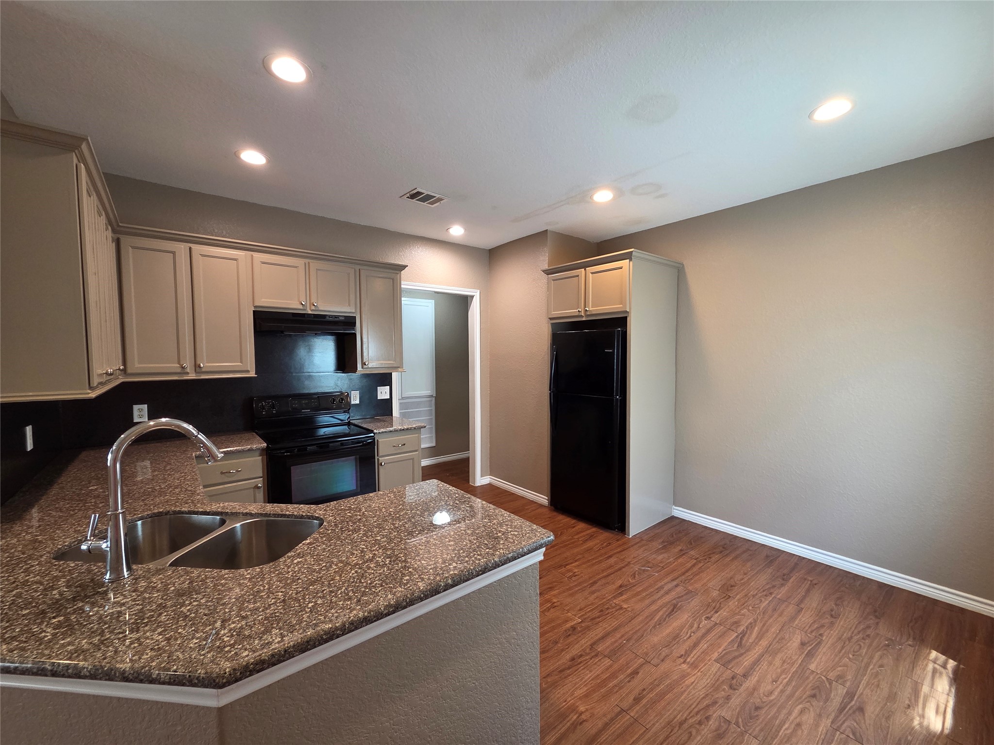 438 Spence Lane Property Photo 11