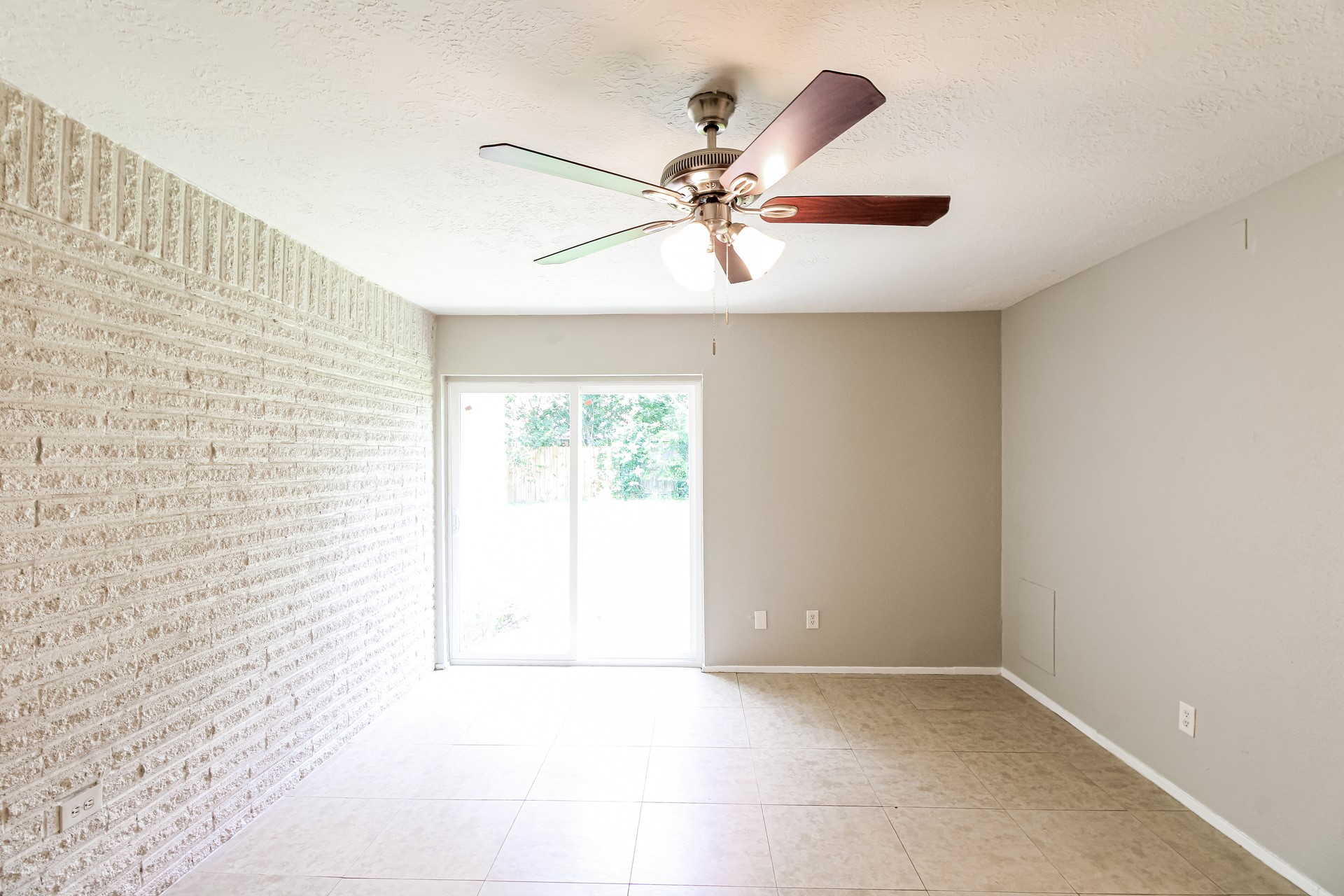 2811 E Birchdale Drive Property Photo 8