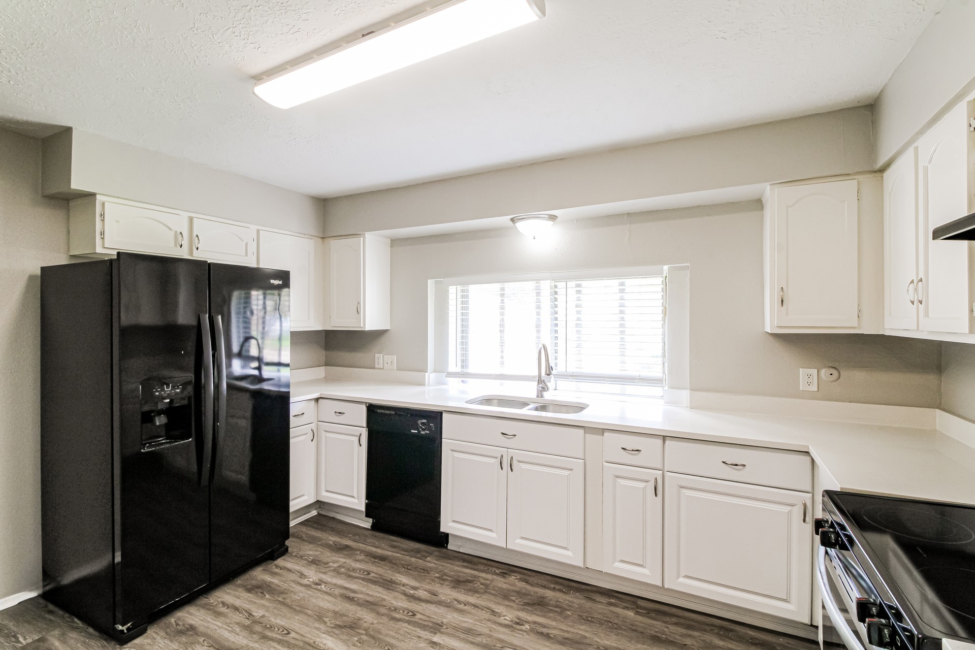 2811 E Birchdale Drive Property Photo 9