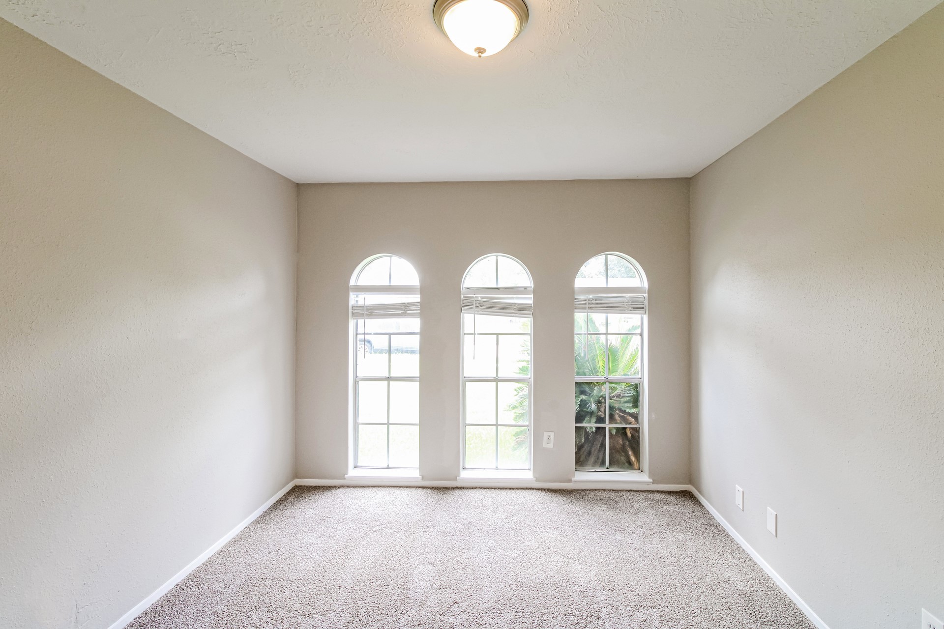 2811 E Birchdale Drive Property Photo 11