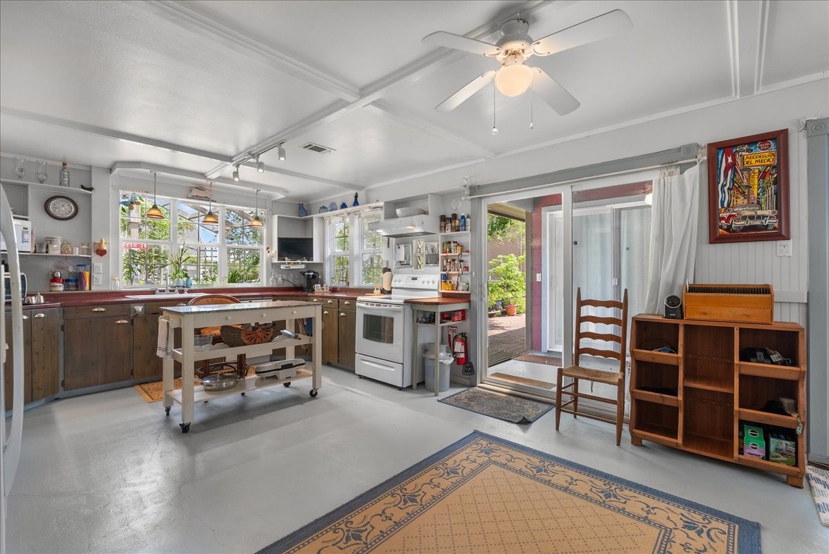 1013 7th Street Property Photo 10