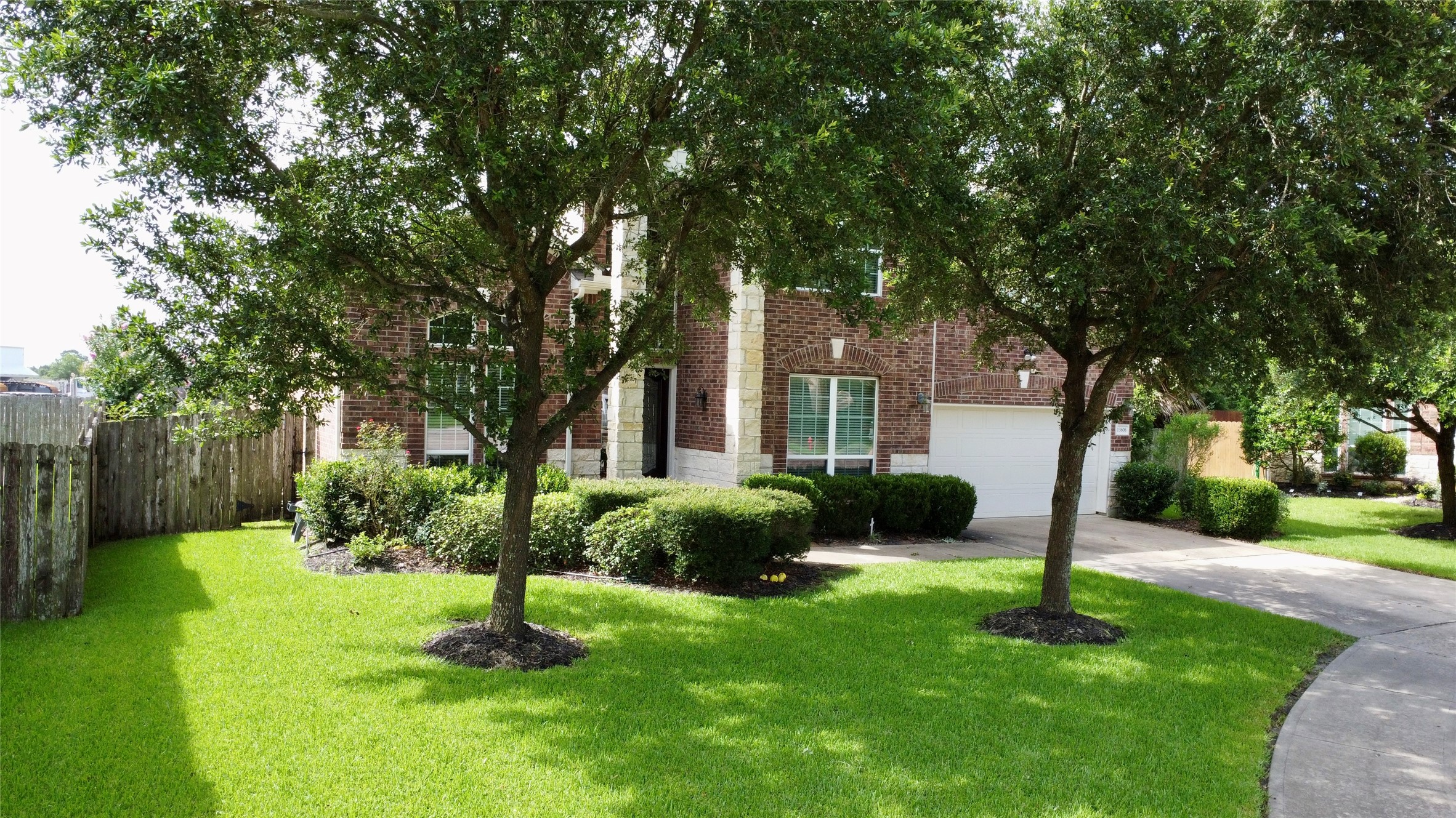 13606 Cotton Court Property Photo 2