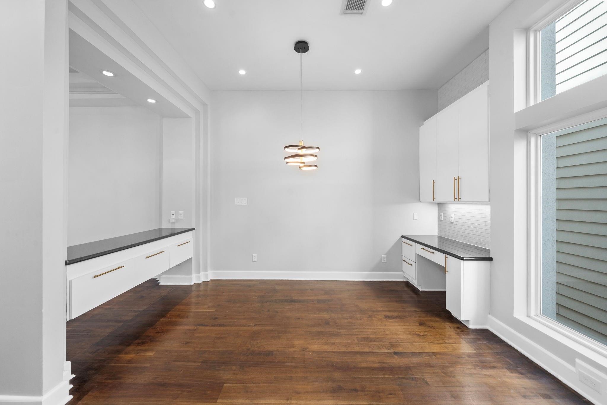 1822 Brun Street Property Photo 10