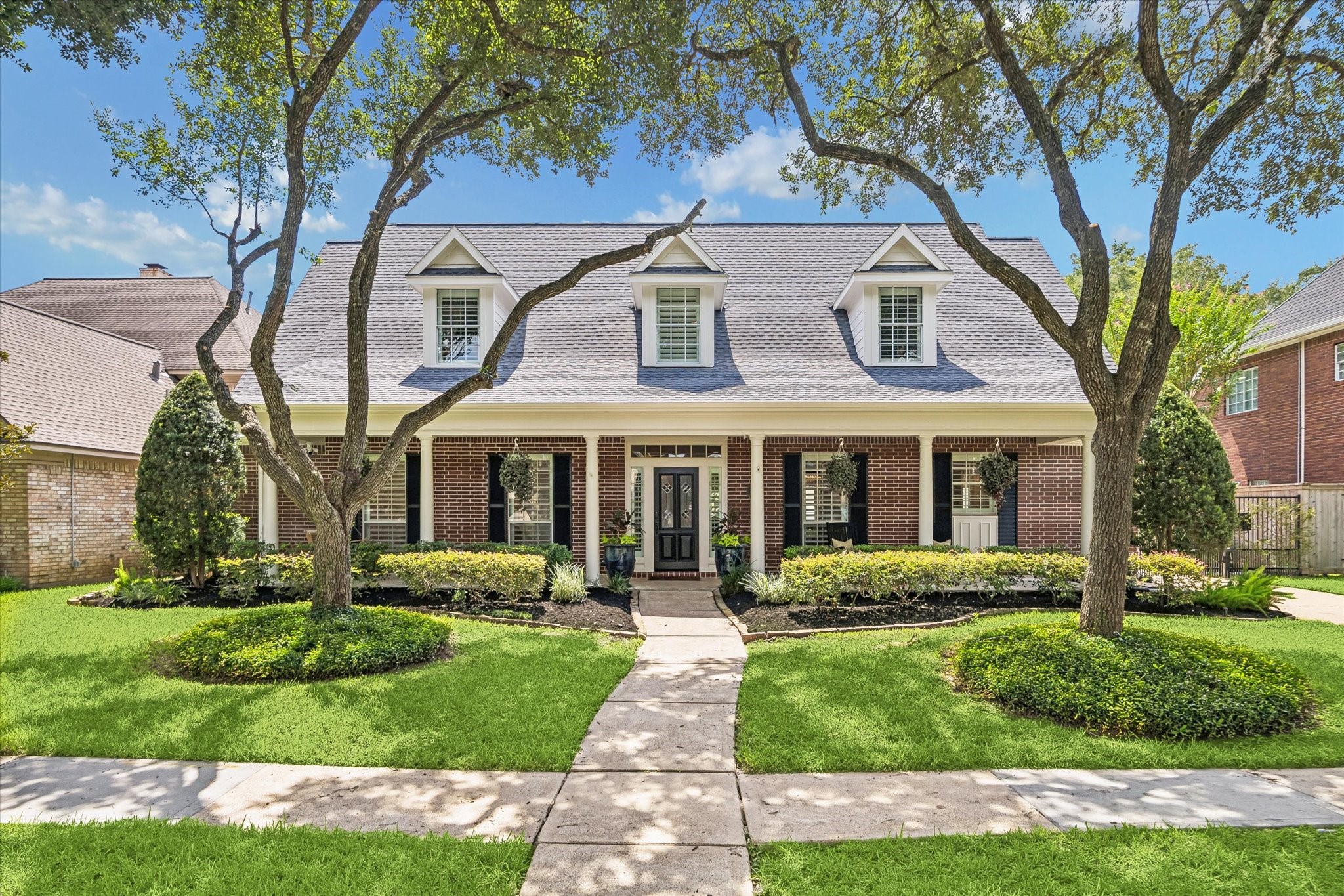 30 SAINT SIMONS COURT Property Photo 1