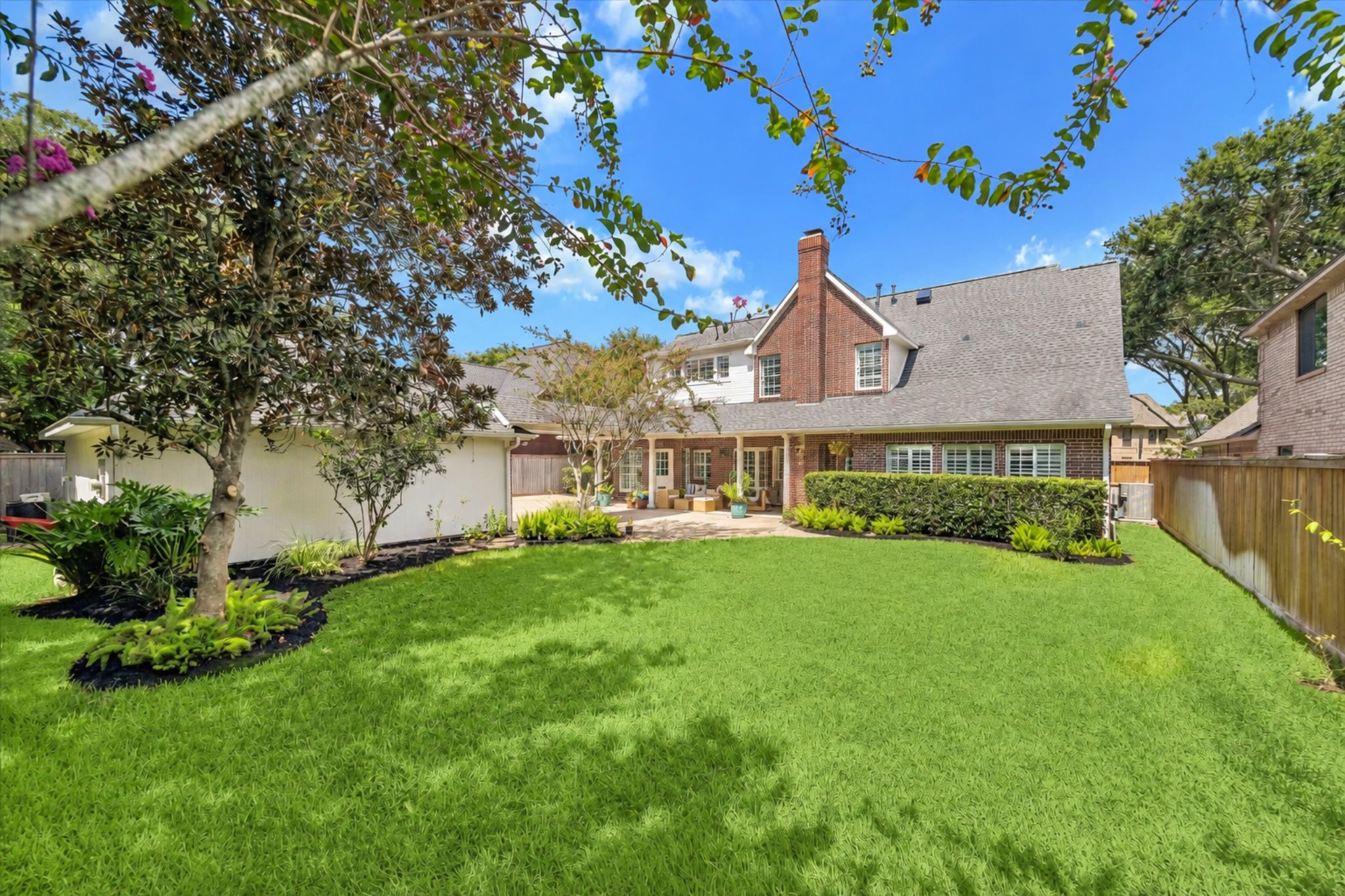30 Saint Simons Court Property Photo 27