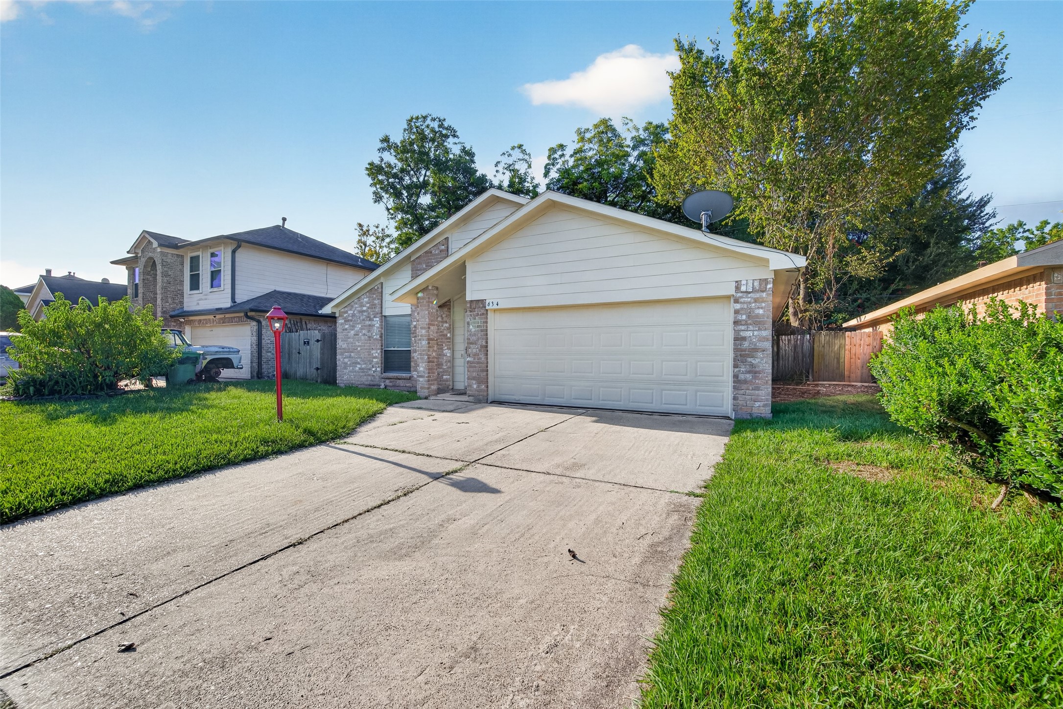 634 Walston Lane Property Photo 4