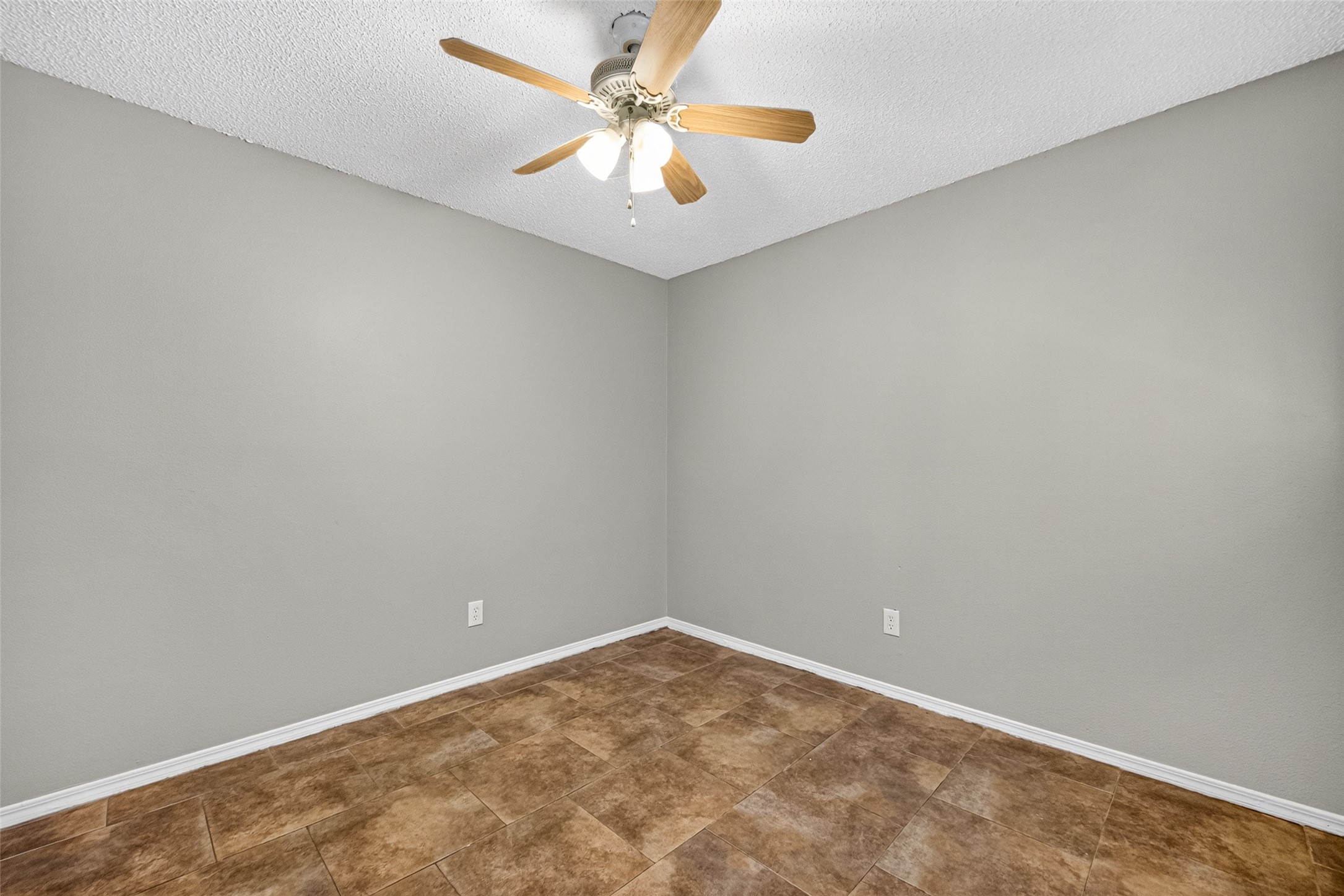 634 Walston Lane Property Photo 25