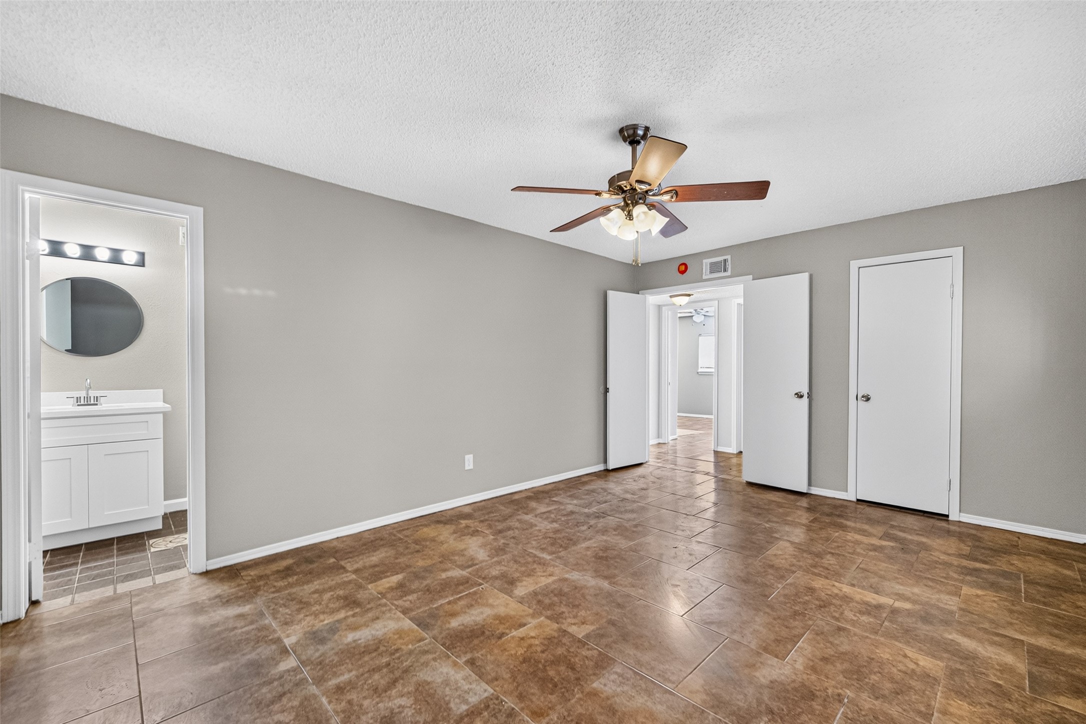 634 Walston Lane Property Photo 31