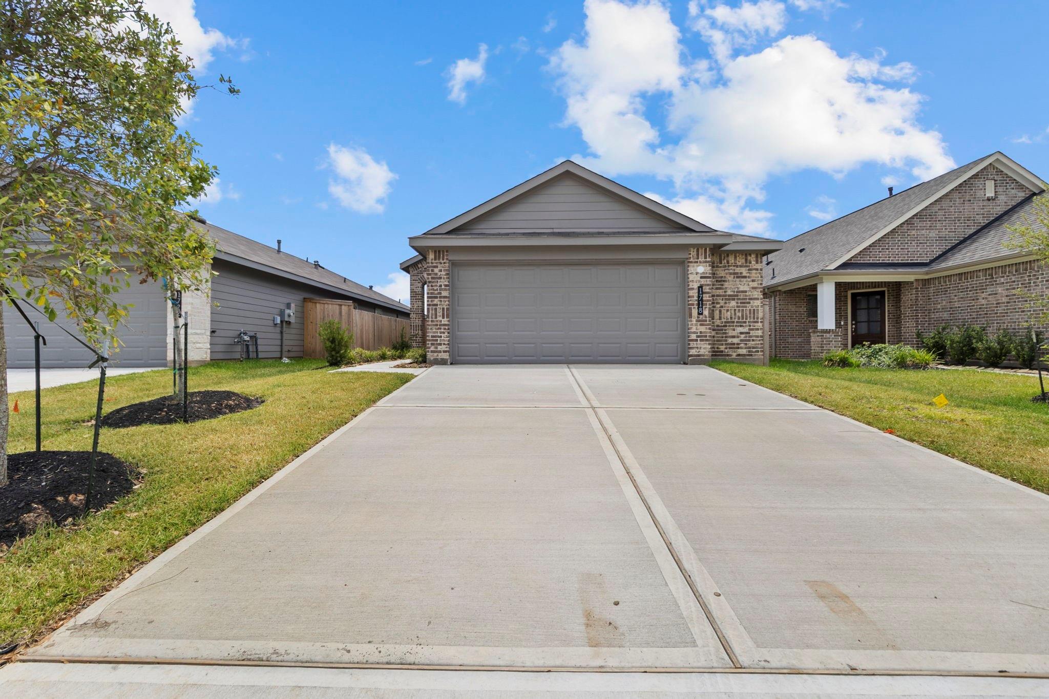 1718 Portia Lane, Conroe Tx 77301 Property Photo 1
