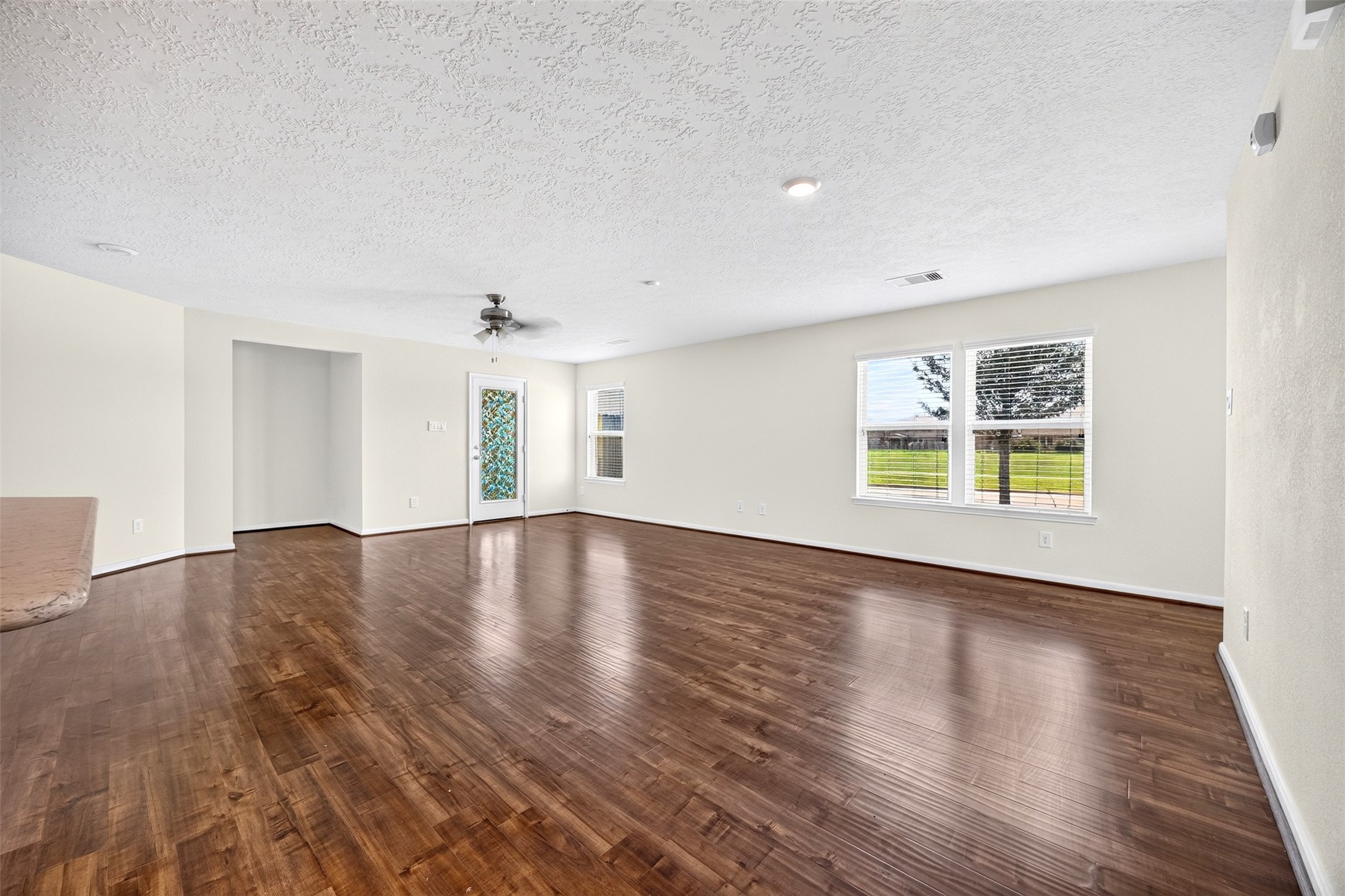 5202 Pine Forest Ridge Street Property Photo 13