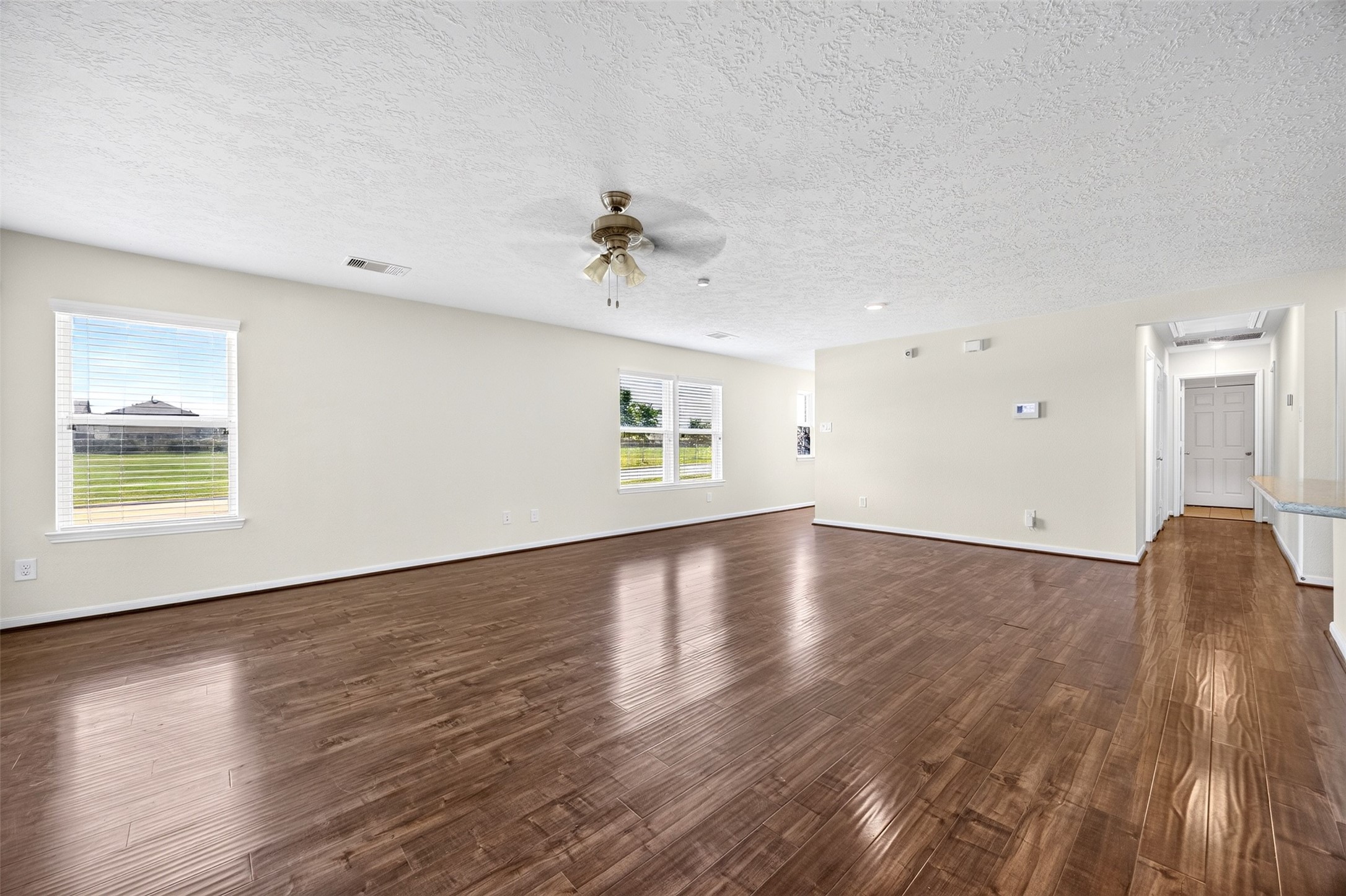 5202 Pine Forest Ridge Street Property Photo 14