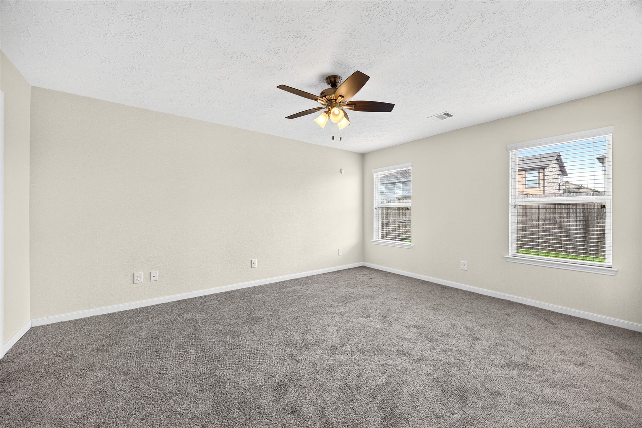 5202 Pine Forest Ridge Street Property Photo 22