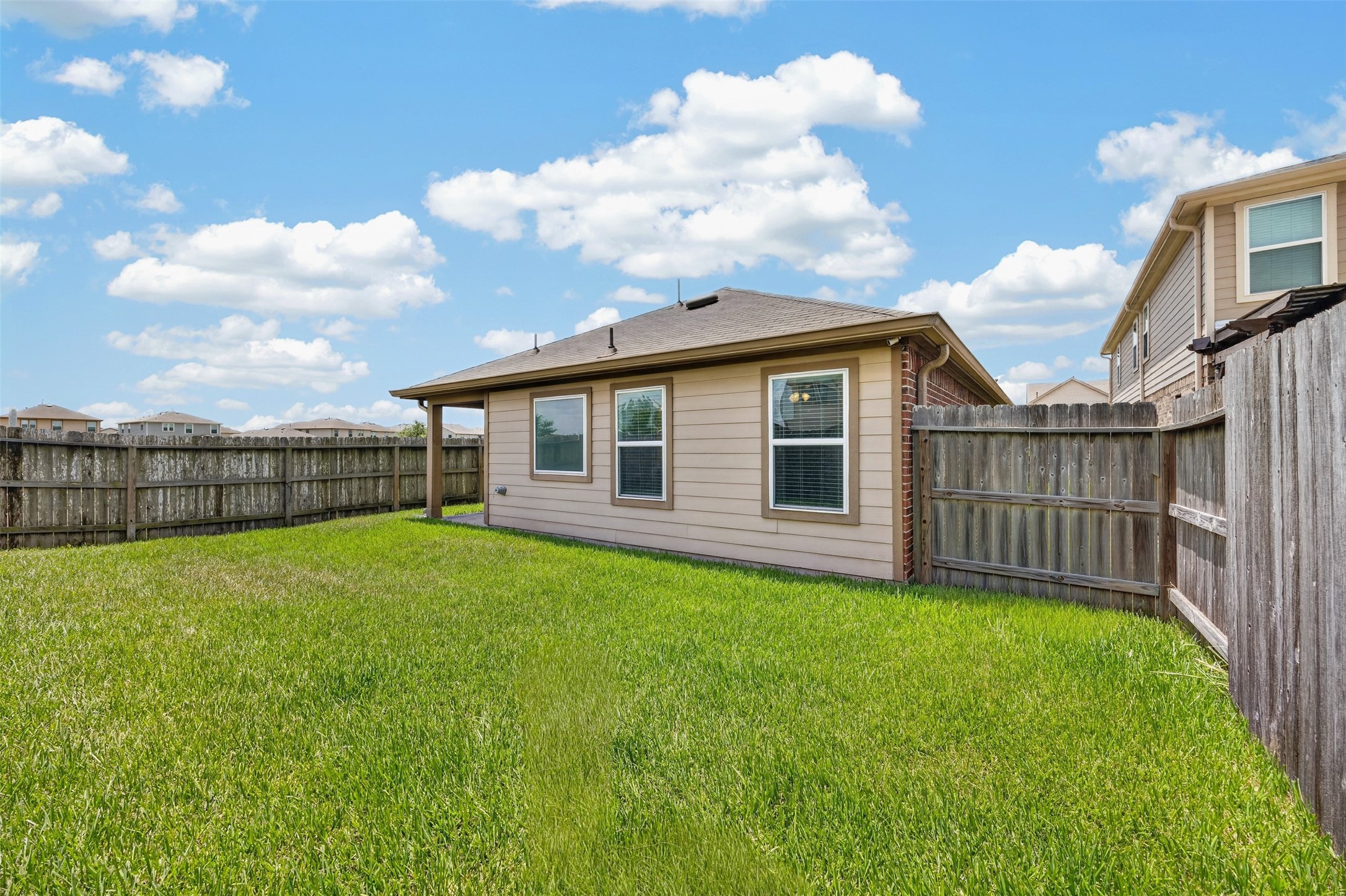 5202 Pine Forest Ridge Street Property Photo 38