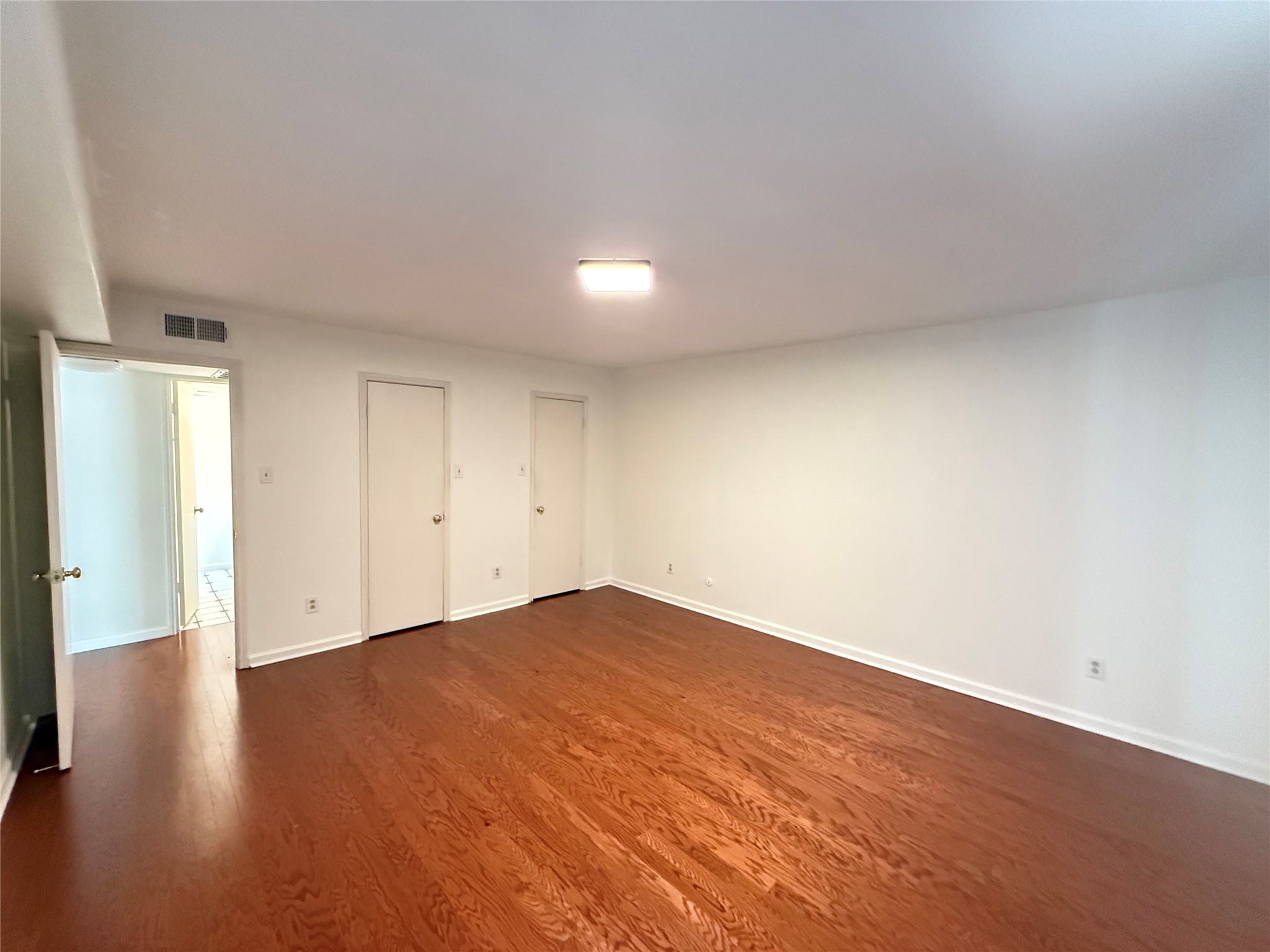 357 N Post Oak Lane 207 Property Photo 20
