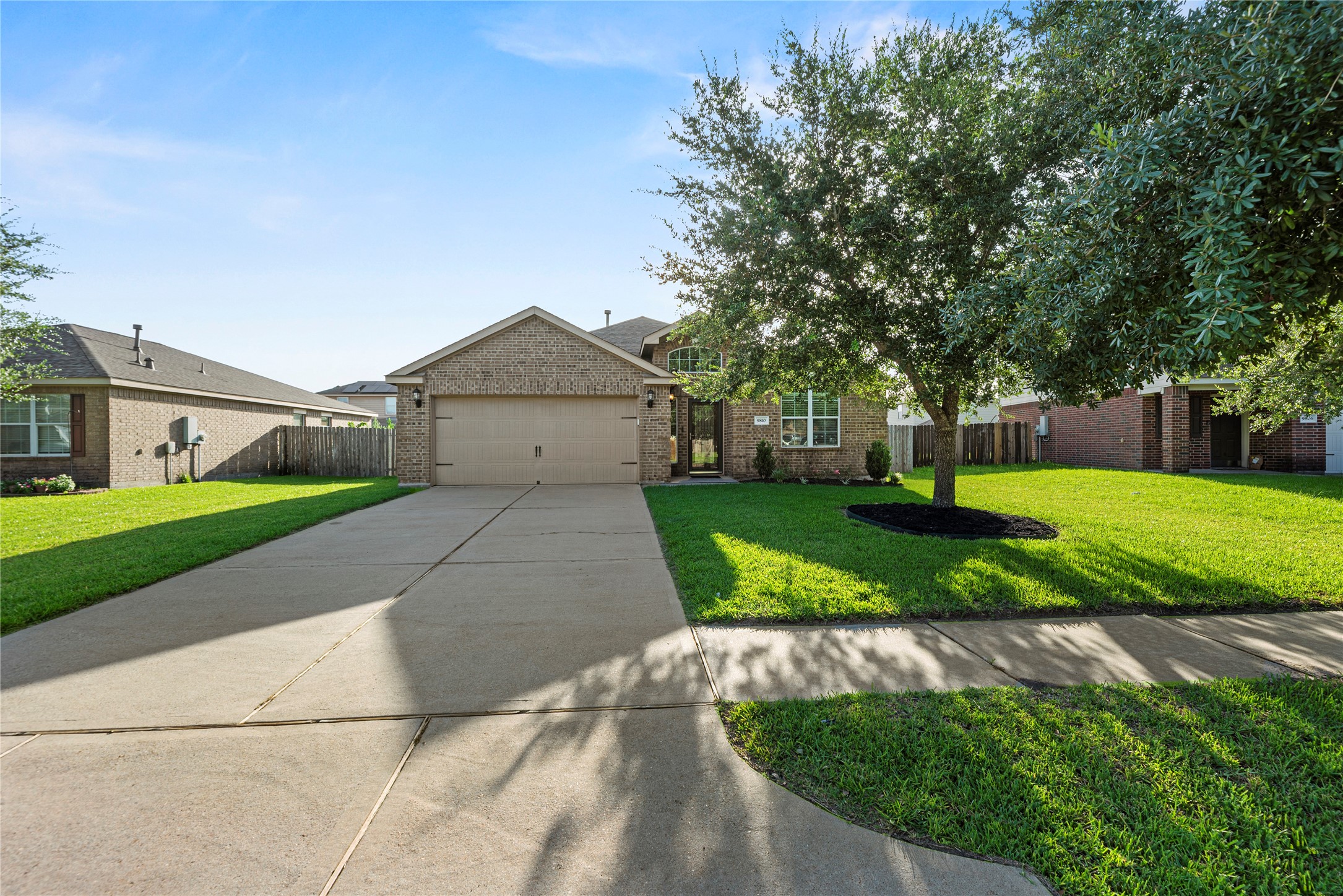 9810 Garnet Falls Drive Property Photo 3