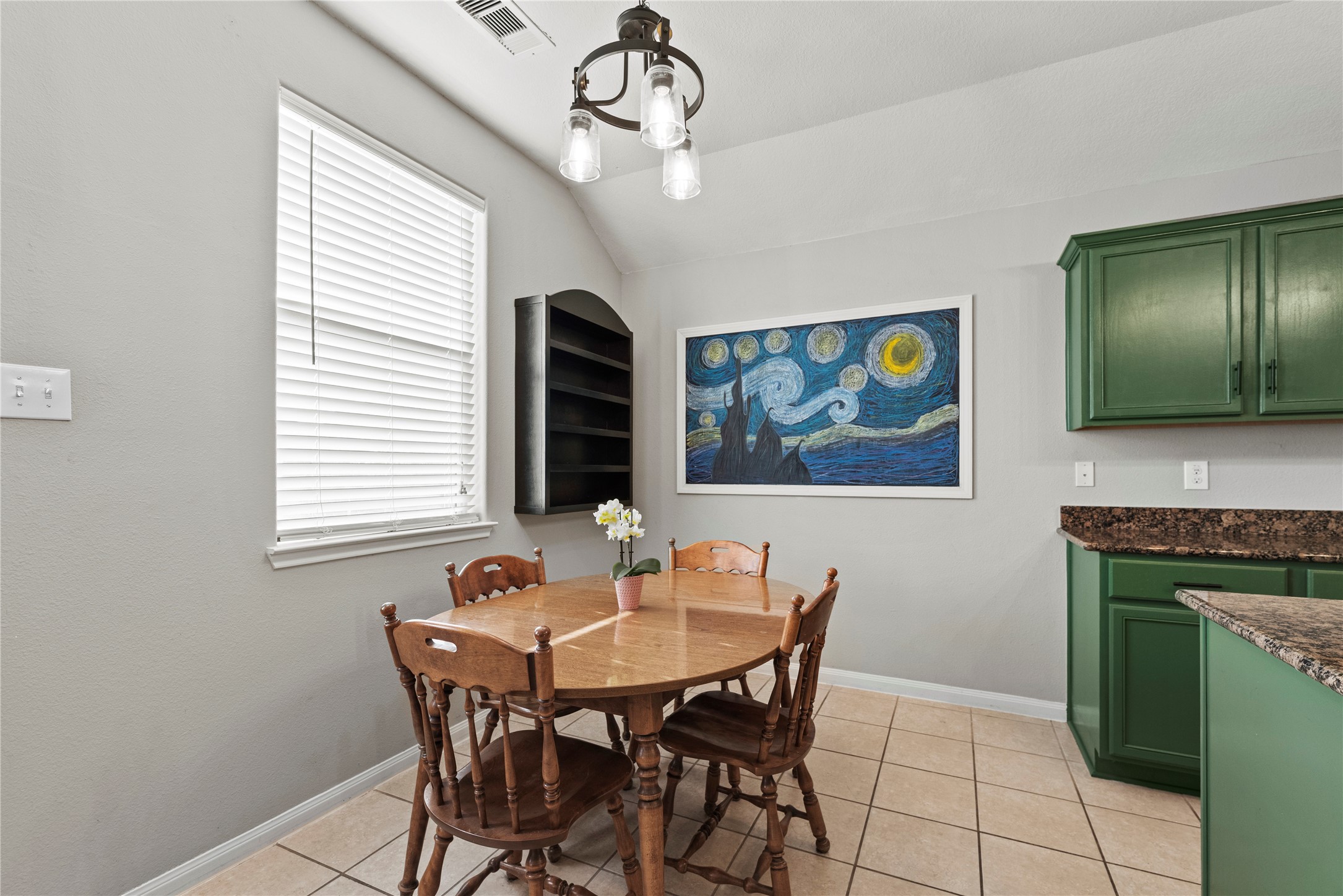 9810 Garnet Falls Drive Property Photo 12