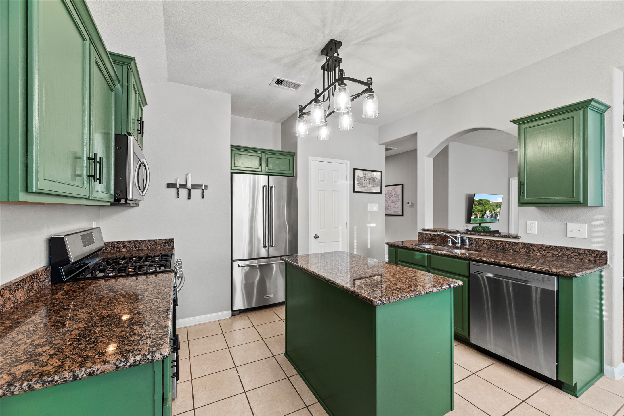 9810 Garnet Falls Drive Property Photo 14