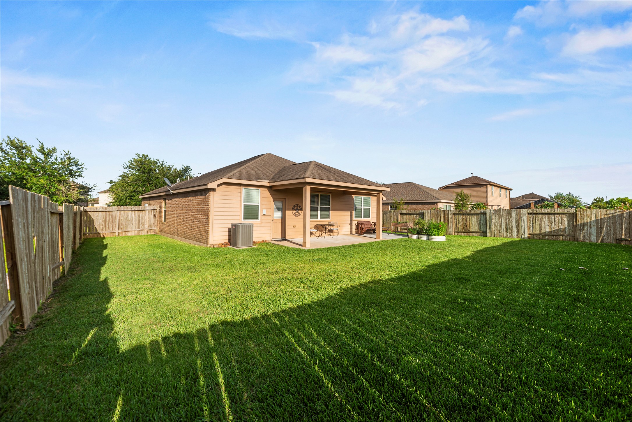 9810 Garnet Falls Drive Property Photo 30