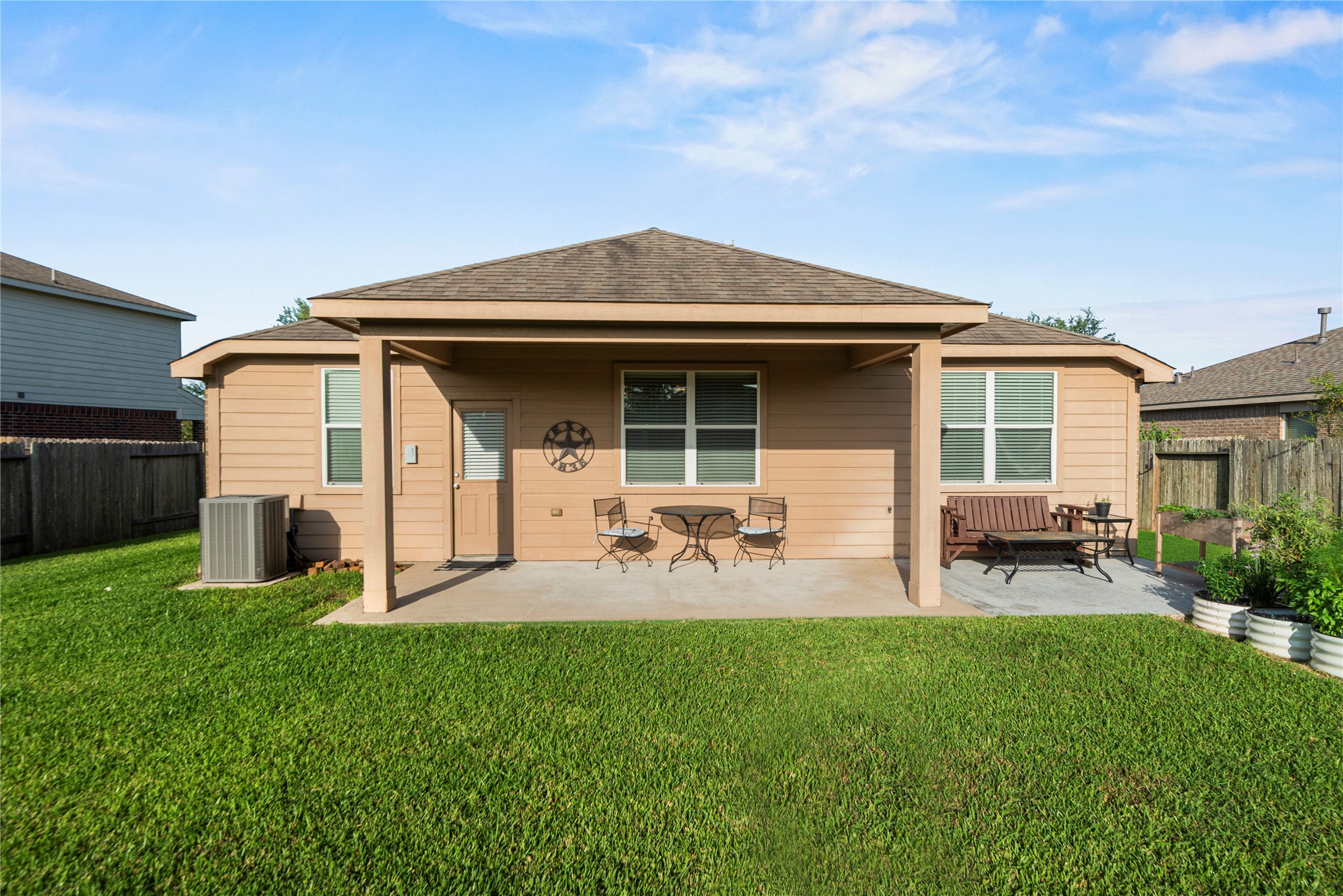 9810 Garnet Falls Drive Property Photo 31