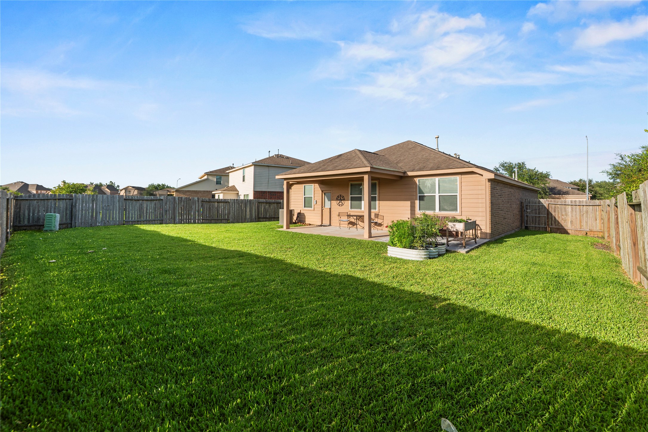 9810 Garnet Falls Drive Property Photo 32