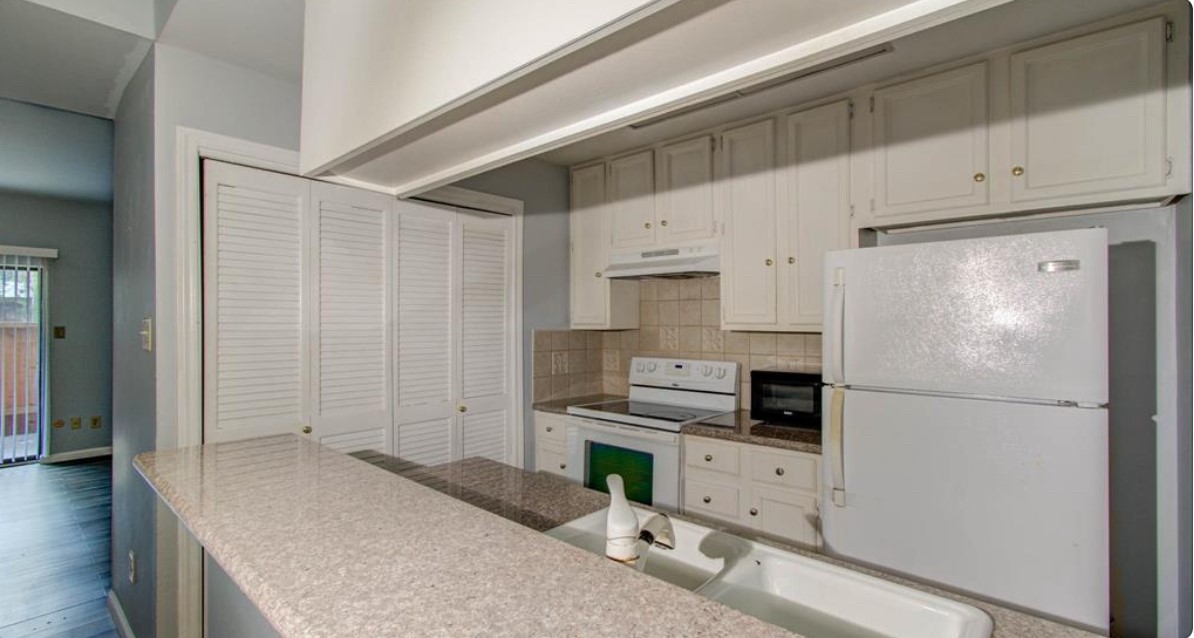 11711 Memorial Drive Unit 381 Property Photo 4