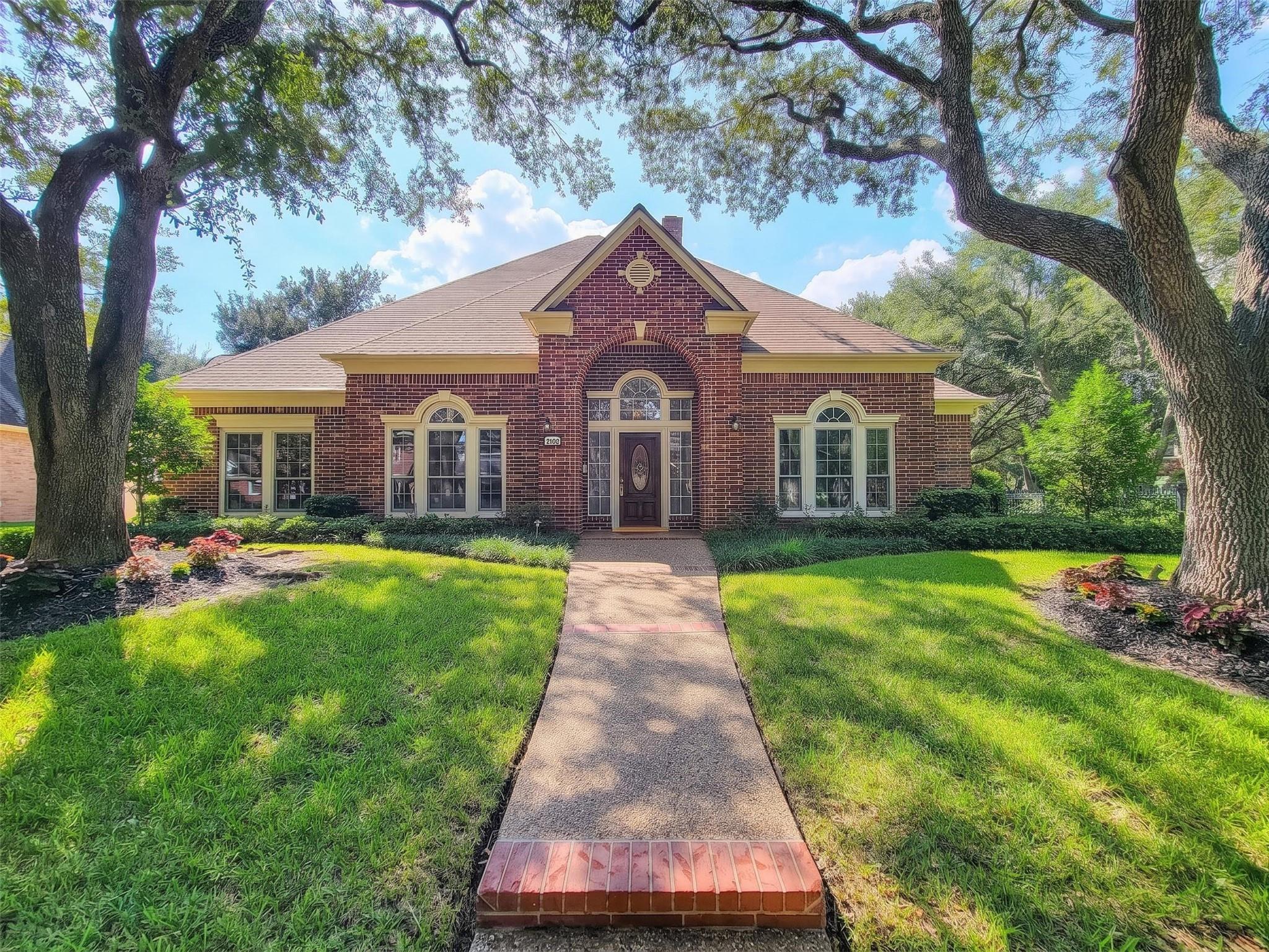 2702 Briar Knoll Court, Sugar Land Tx 77479 Property Photo 1