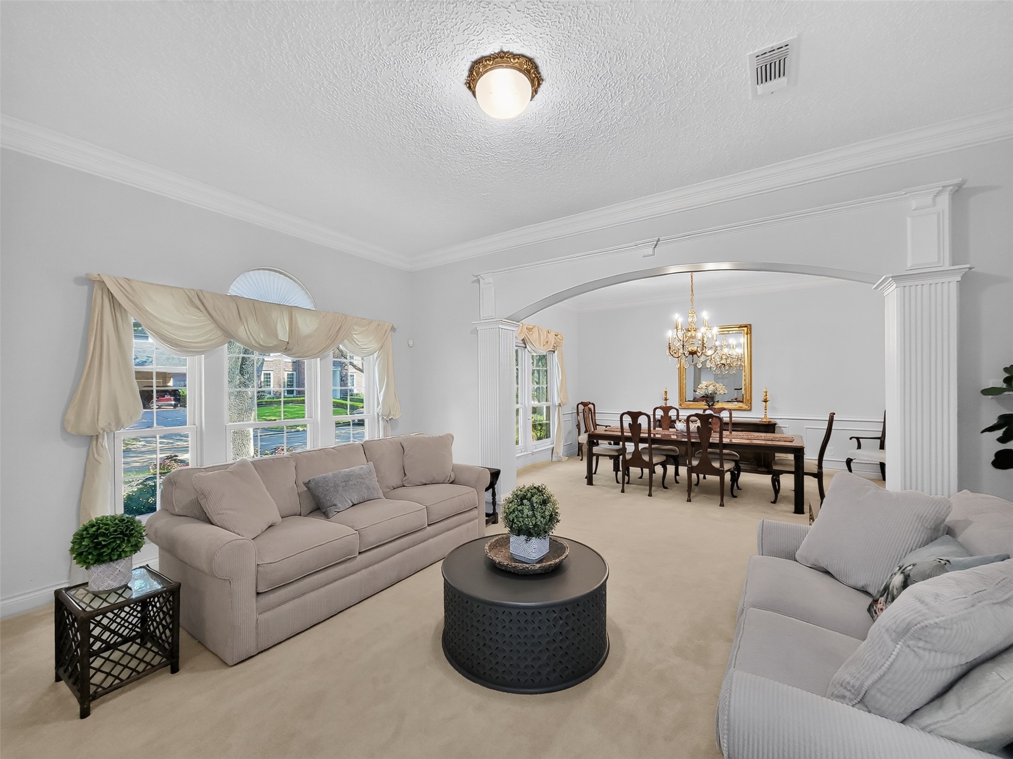 2702 Briar Knoll Court Property Photo 4