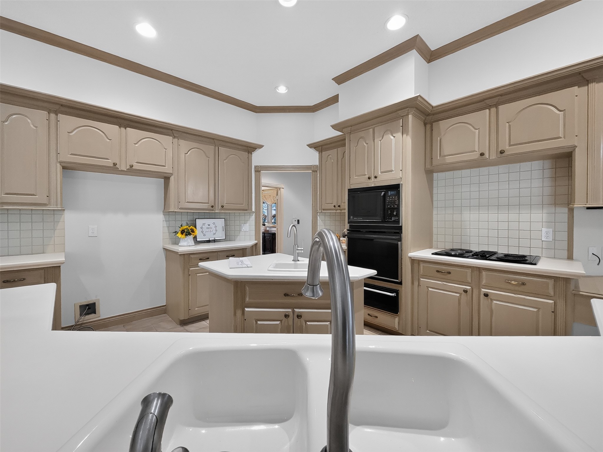 2702 Briar Knoll Court Property Photo 18
