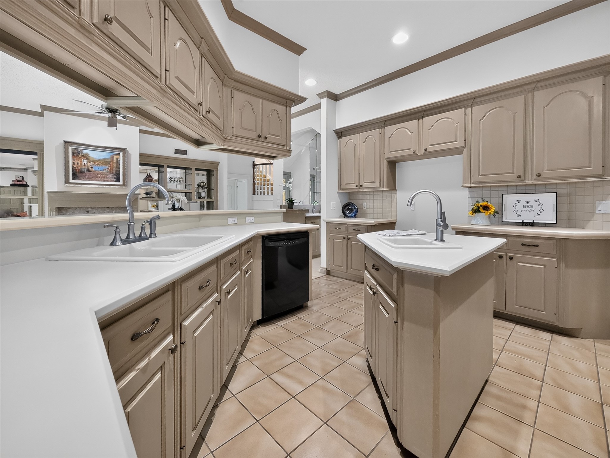 2702 Briar Knoll Court Property Photo 23