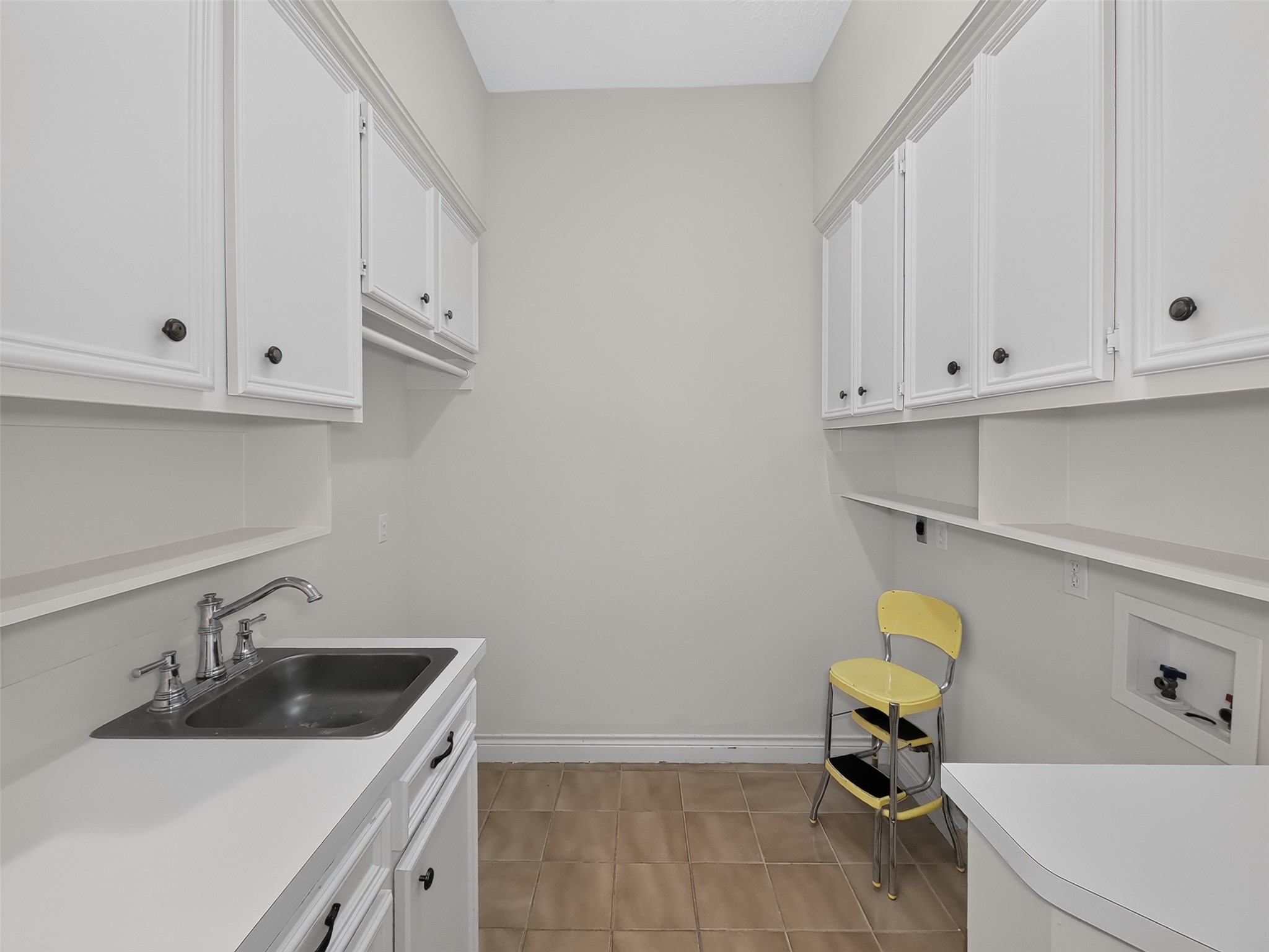 2702 Briar Knoll Court Property Photo 28
