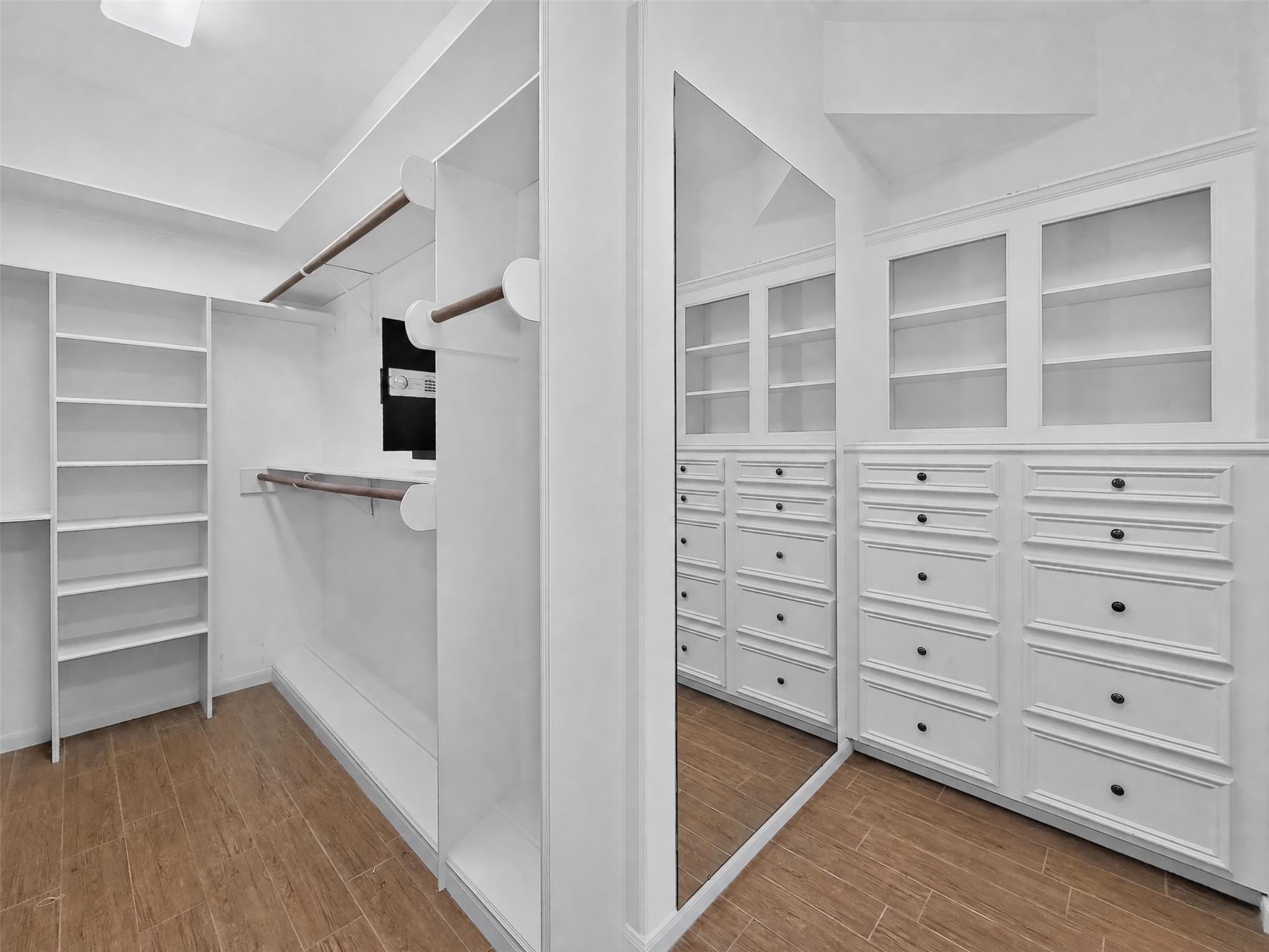 2702 Briar Knoll Court Property Photo 34