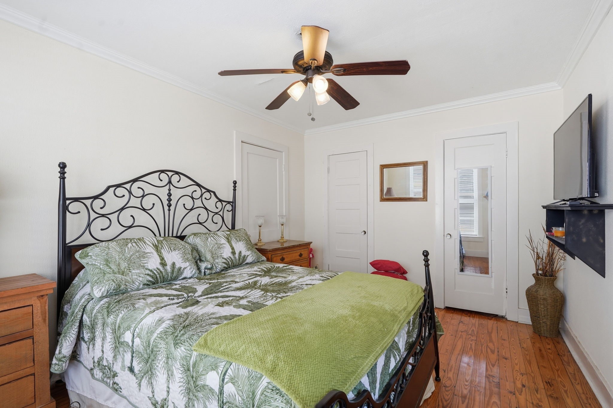 1020 Broadway Street Property Photo 14