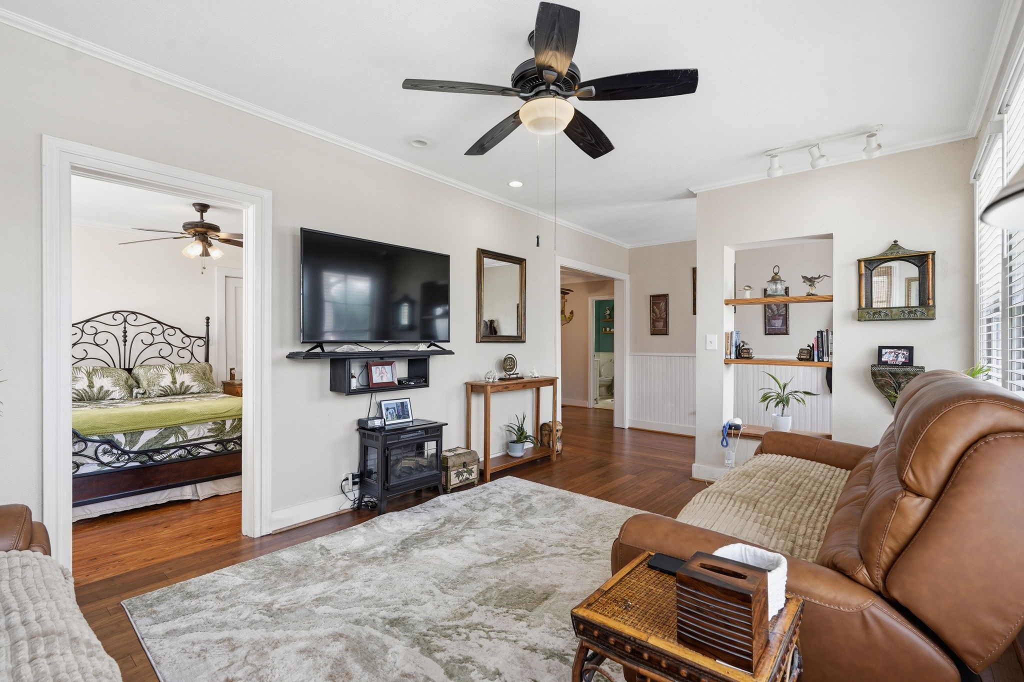 1020 Broadway Street Property Photo 17