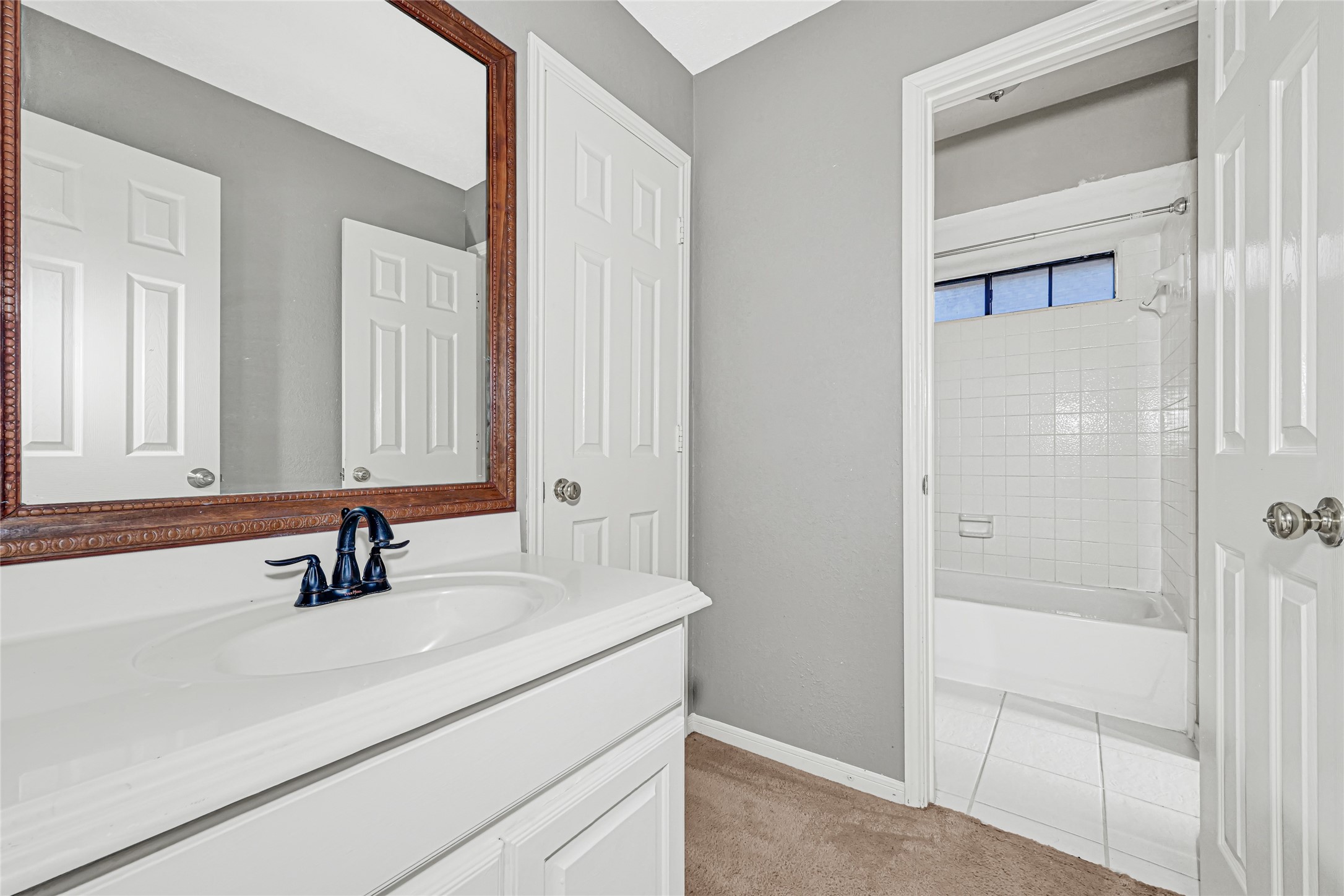 202 Cascade Pines Drive Property Photo 25