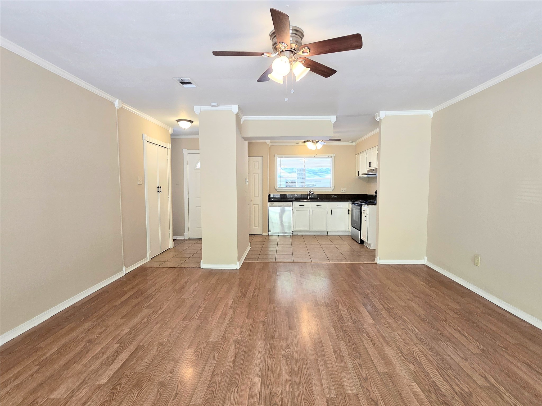 2602 N Red Cedar Circle Property Photo 9