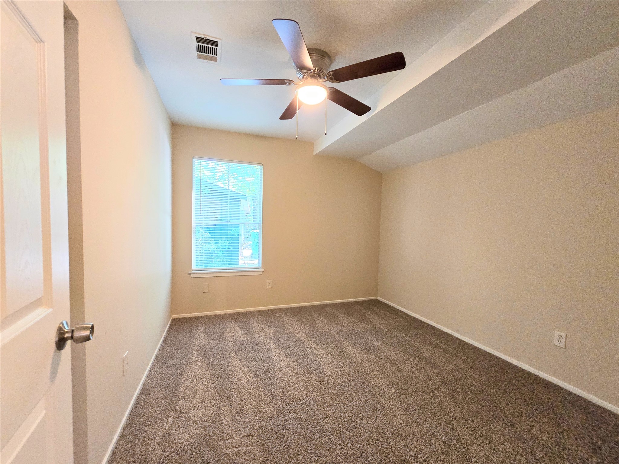 2602 N Red Cedar Circle Property Photo 12