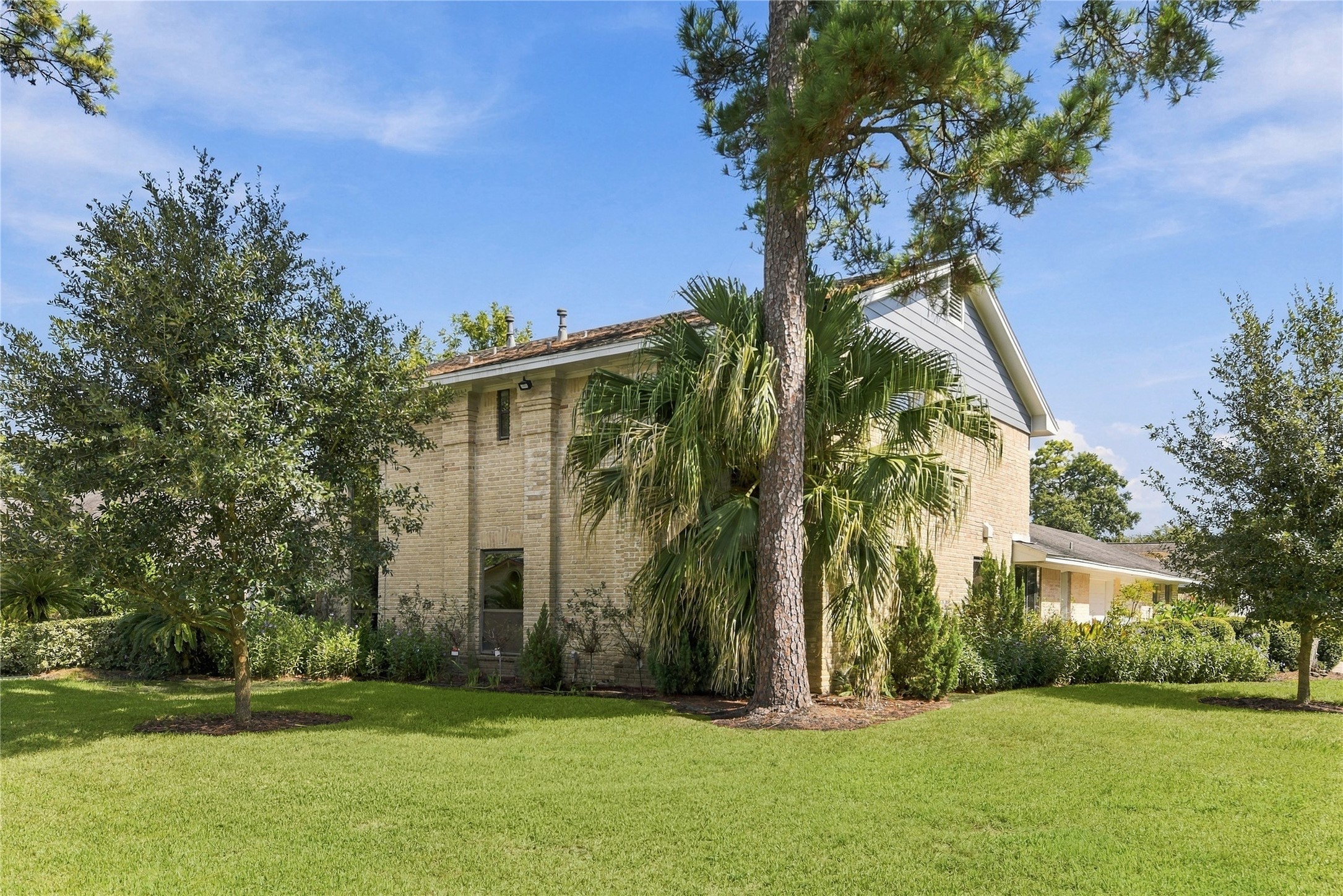 2711 Williamsburg Drive Property Photo 16