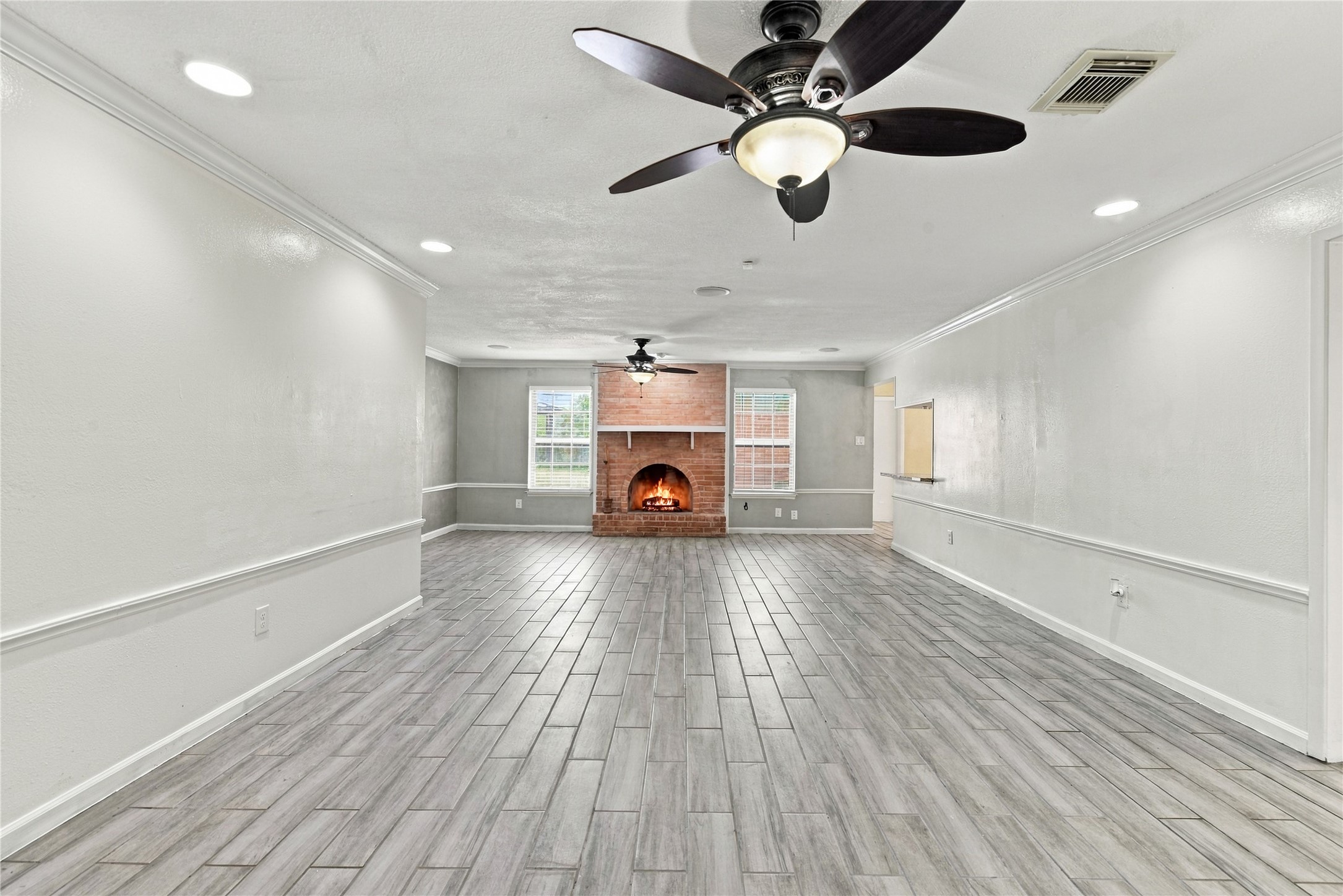 2711 Williamsburg Drive Property Photo 22