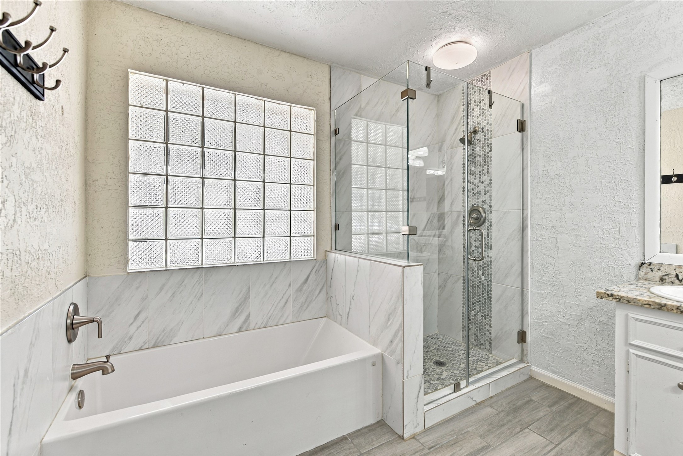 2711 Williamsburg Drive Property Photo 33