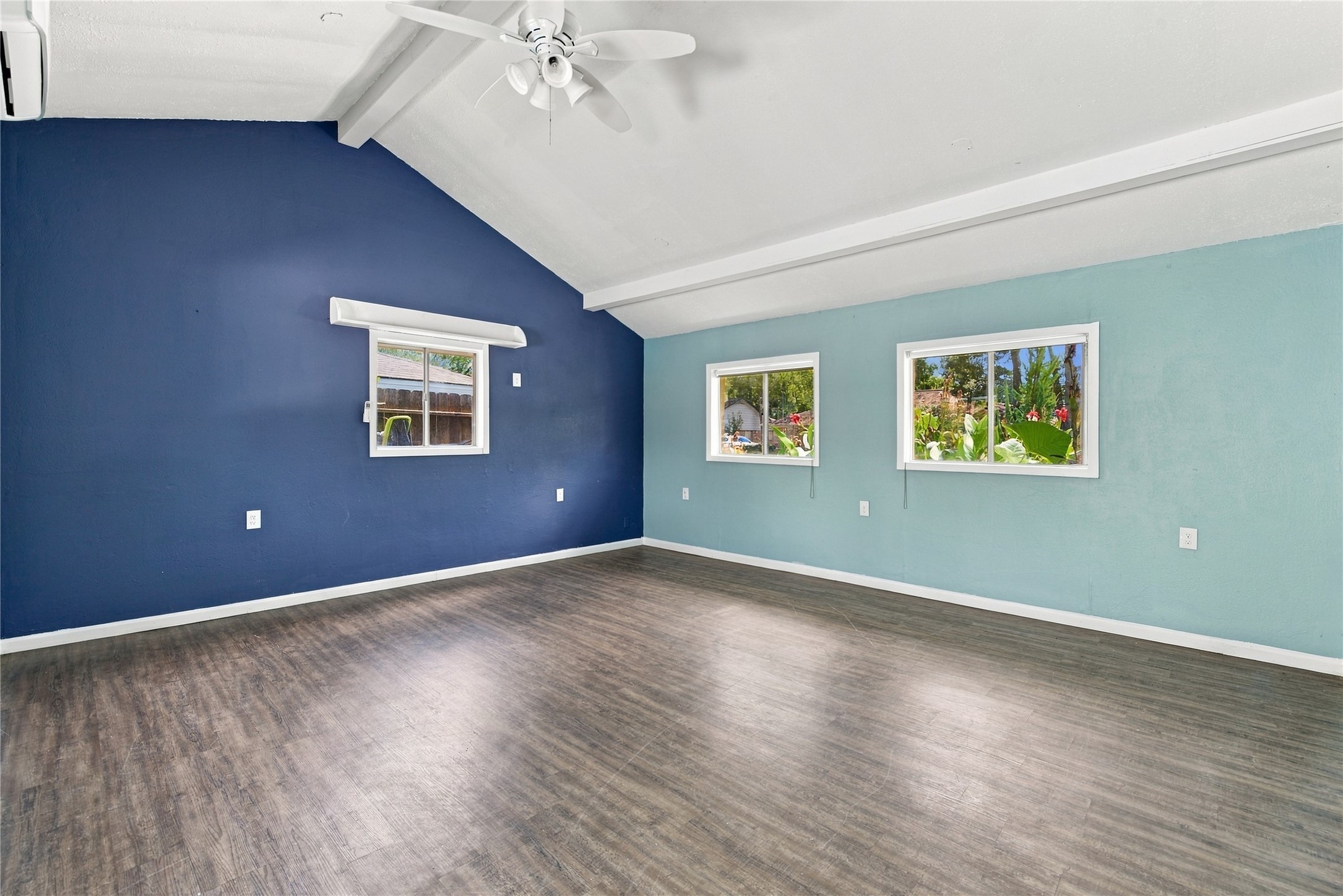 2711 Williamsburg Drive Property Photo 38