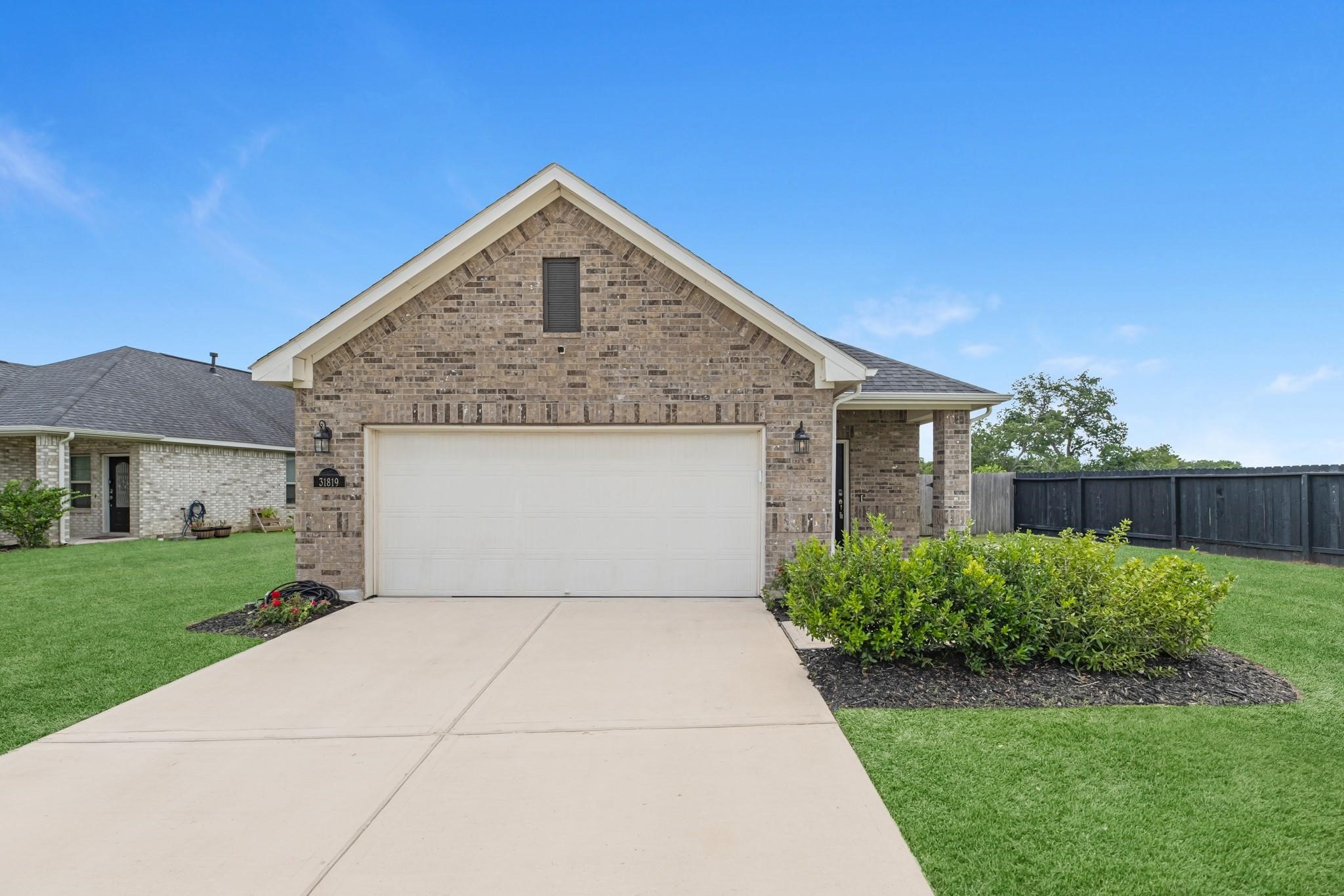 31819 Wellington Pass Property Photo 27