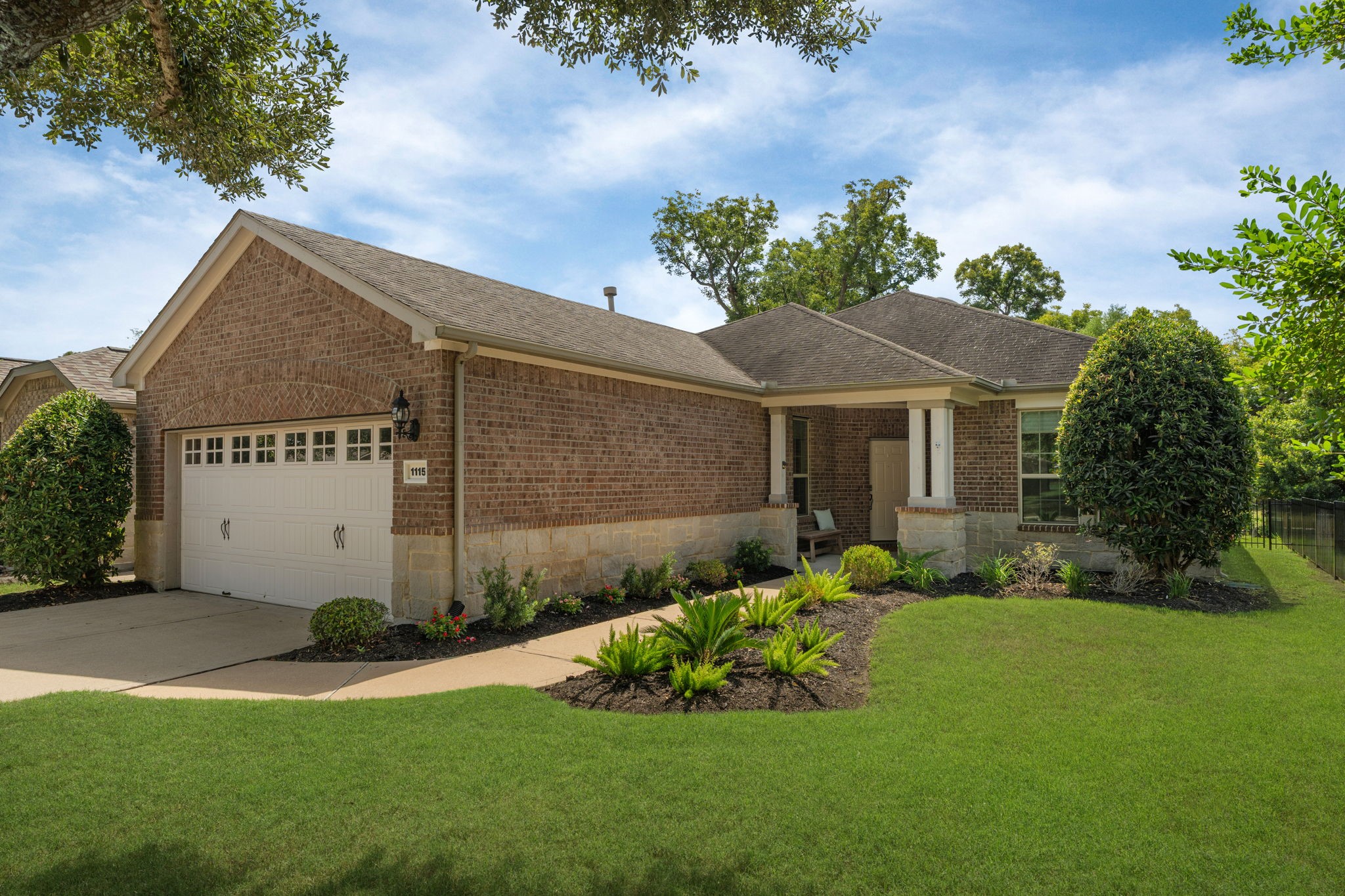 1115 Cleistes Lane Property Photo 1
