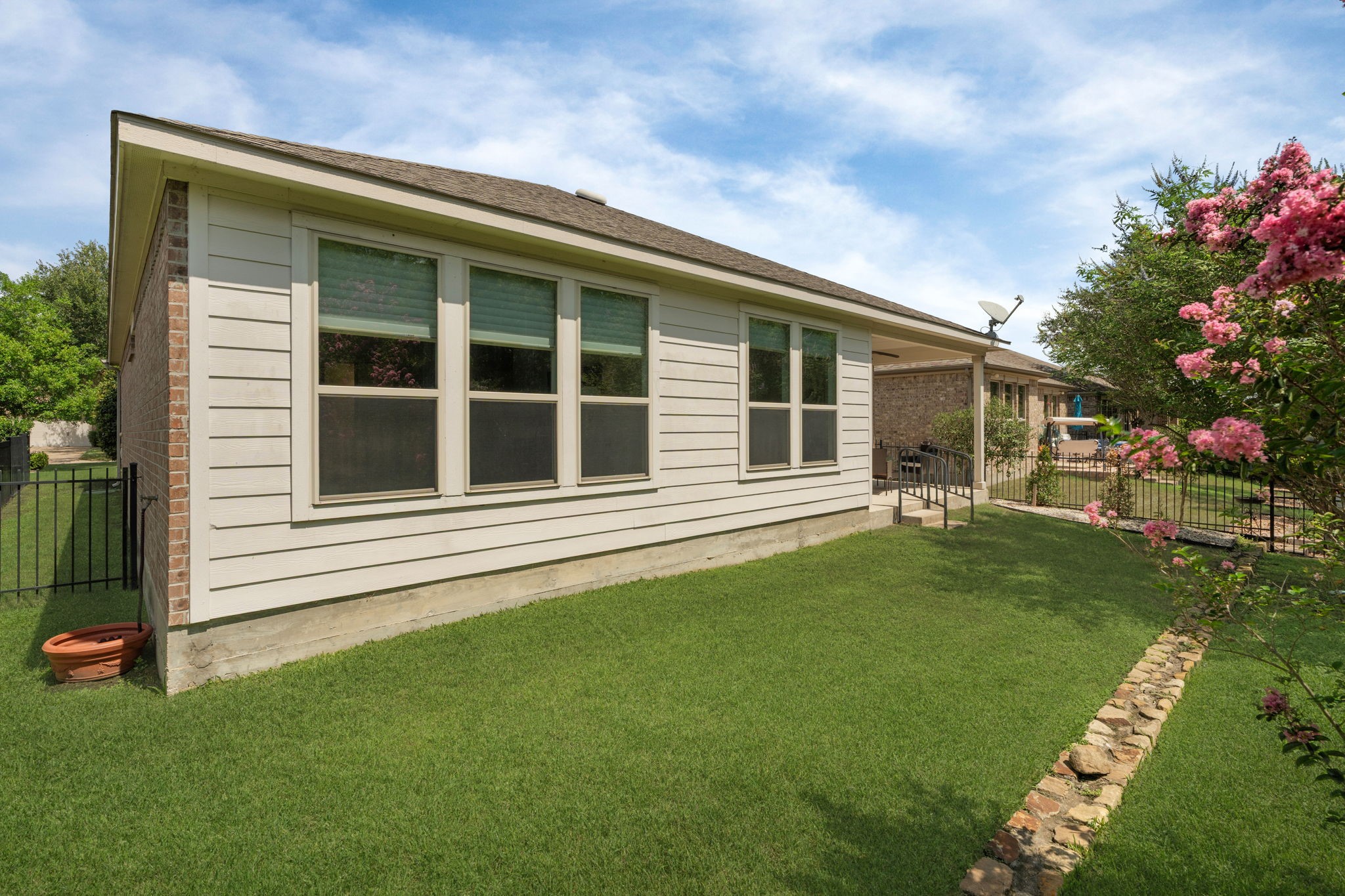 1115 Cleistes Lane Property Photo 38