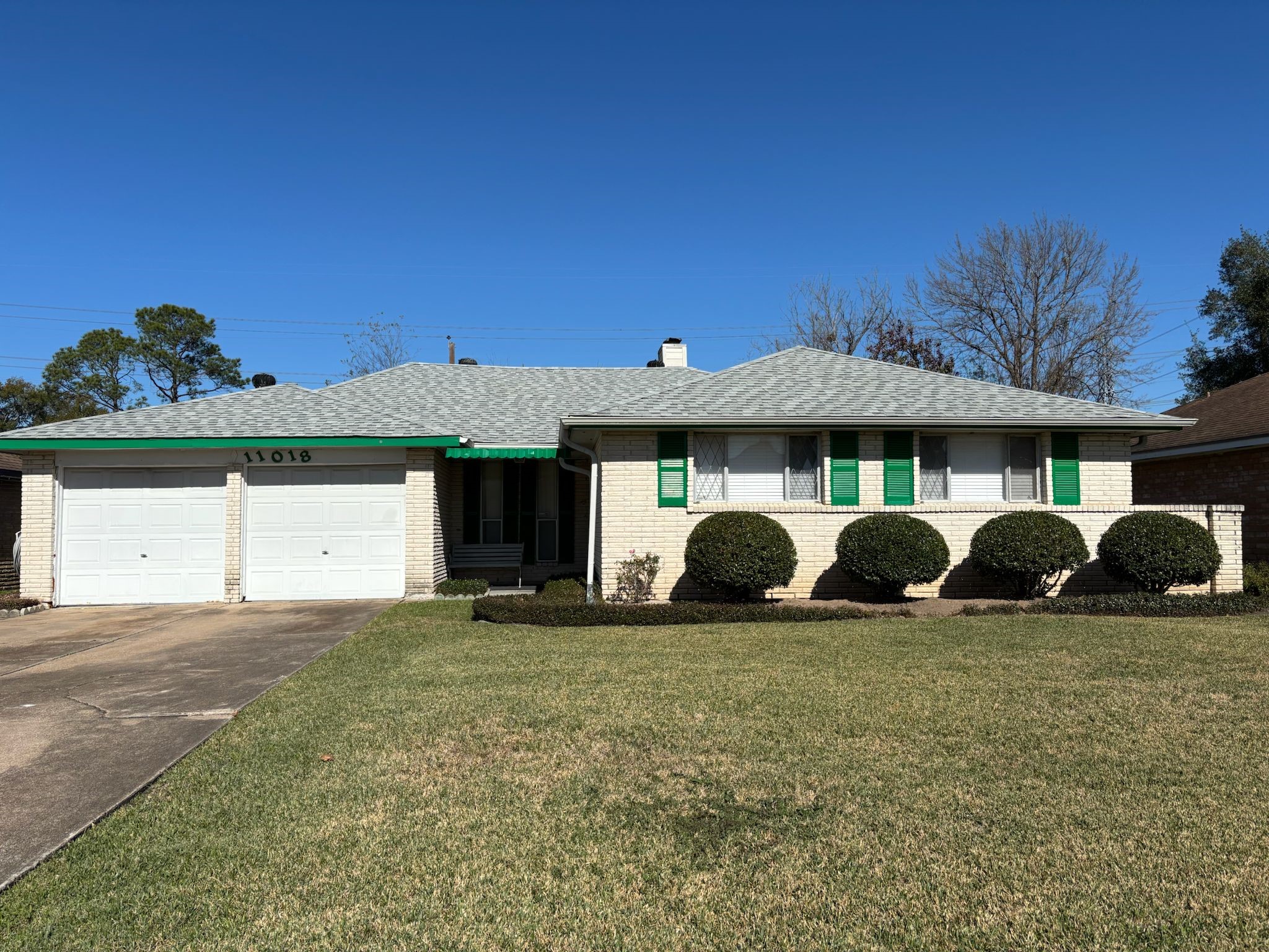 11018 Sharpview Drive Property Photo 1