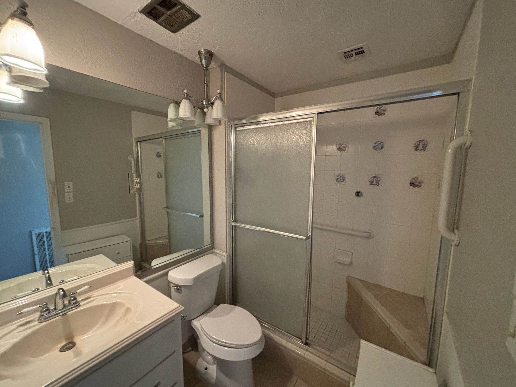 11018 Sharpview Drive Property Photo 7