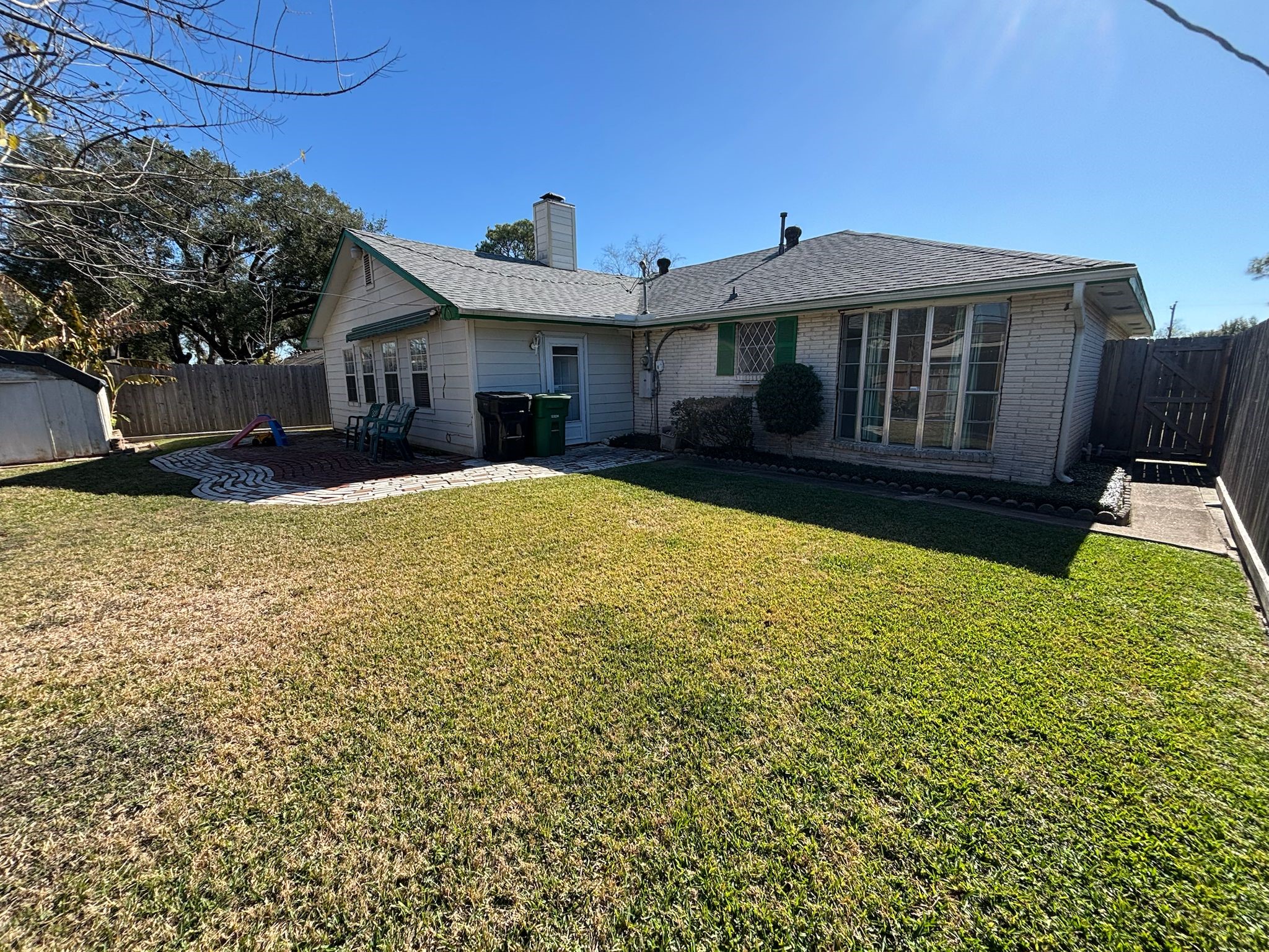 11018 Sharpview Drive Property Photo 11